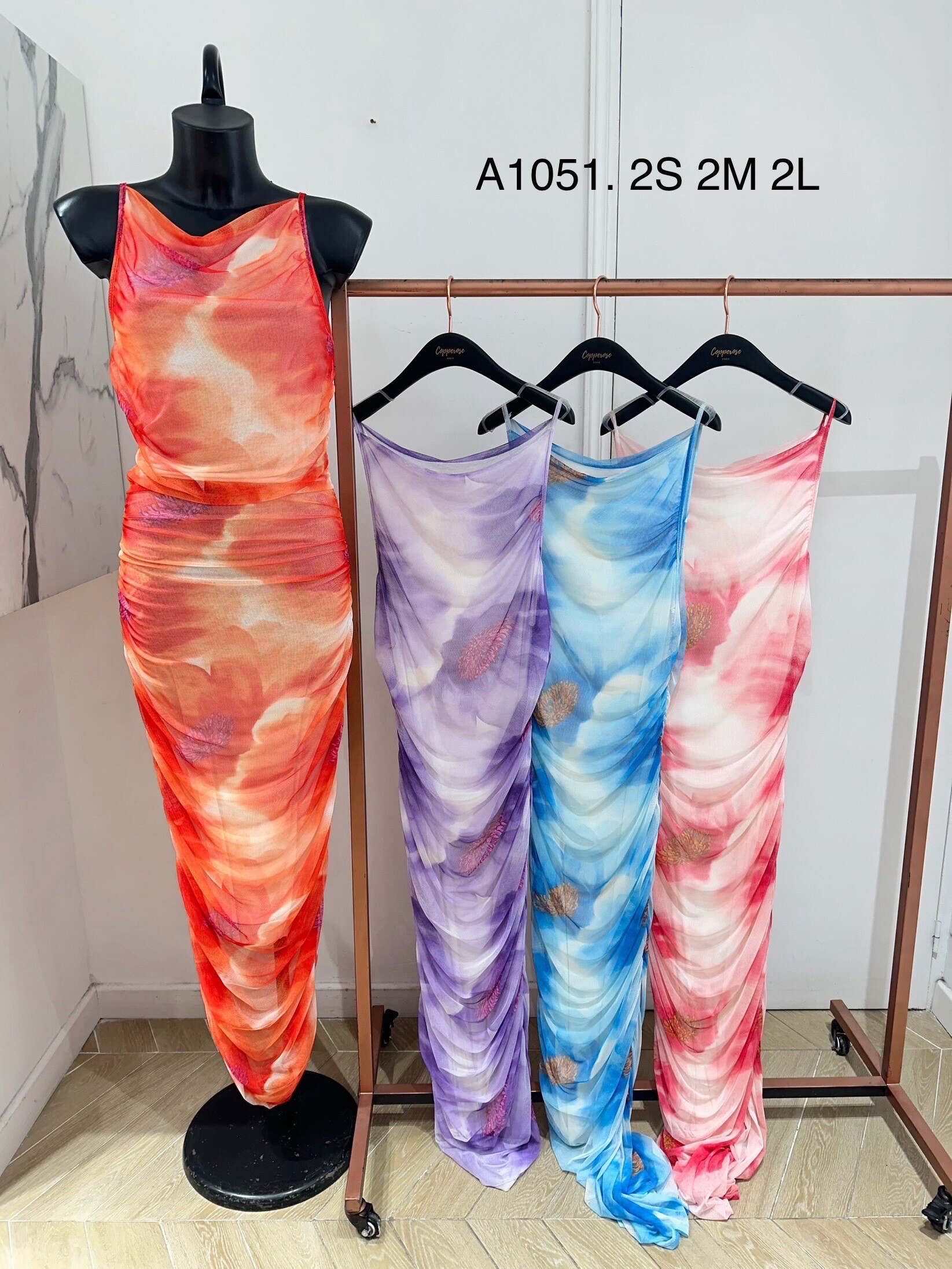 Grossista Copperose - Abito stampato lungo in tulle drappeggiato