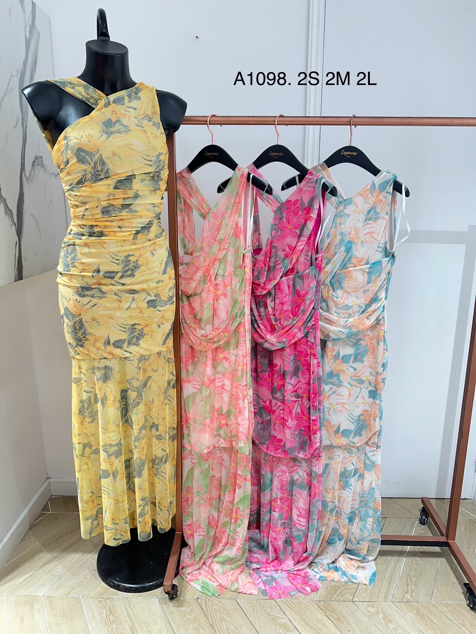Grossiste Copperose - Robe longue imprimée à détails drapés