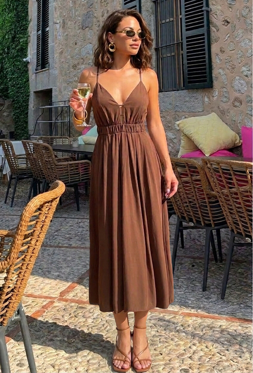 Grossiste Copperose - Robe longue évasée à bretelles croisées