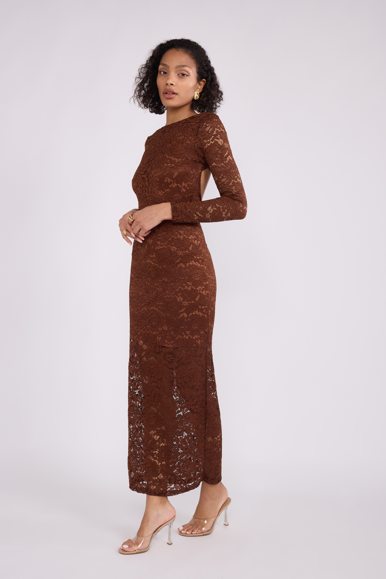 Grossiste Copperose - Robe longue en dentelle dos nu