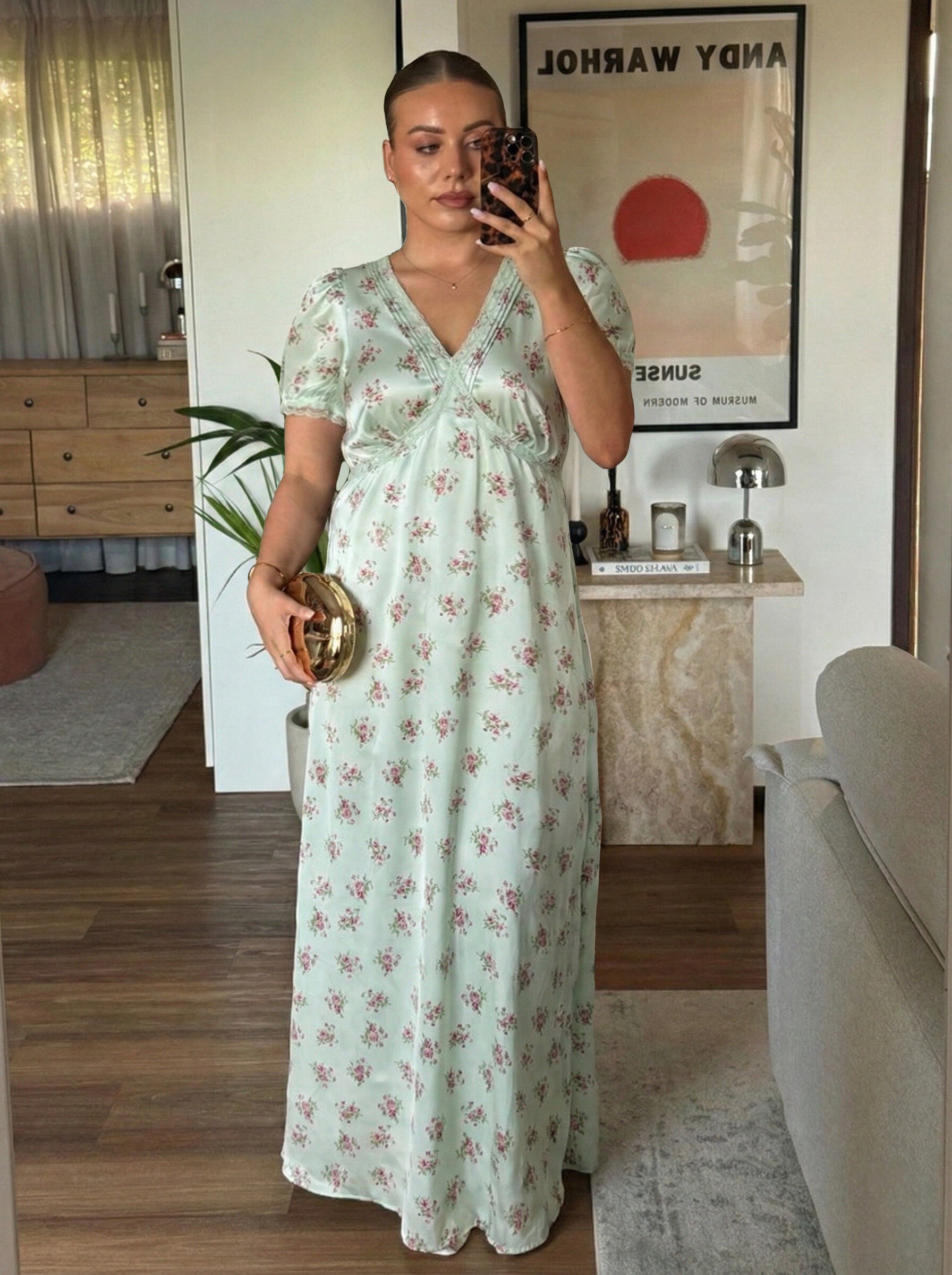 Grossiste Copperose - PLUS SIZE : Robe midi satinée à dentelle et manches ballons