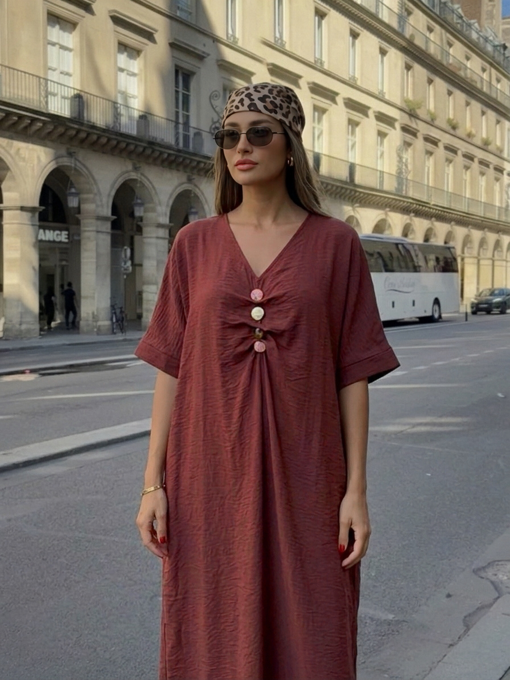 Grossiste Copperose - ROBE MI-LONGUE AMPLE À BIJOUX FANTAISIE