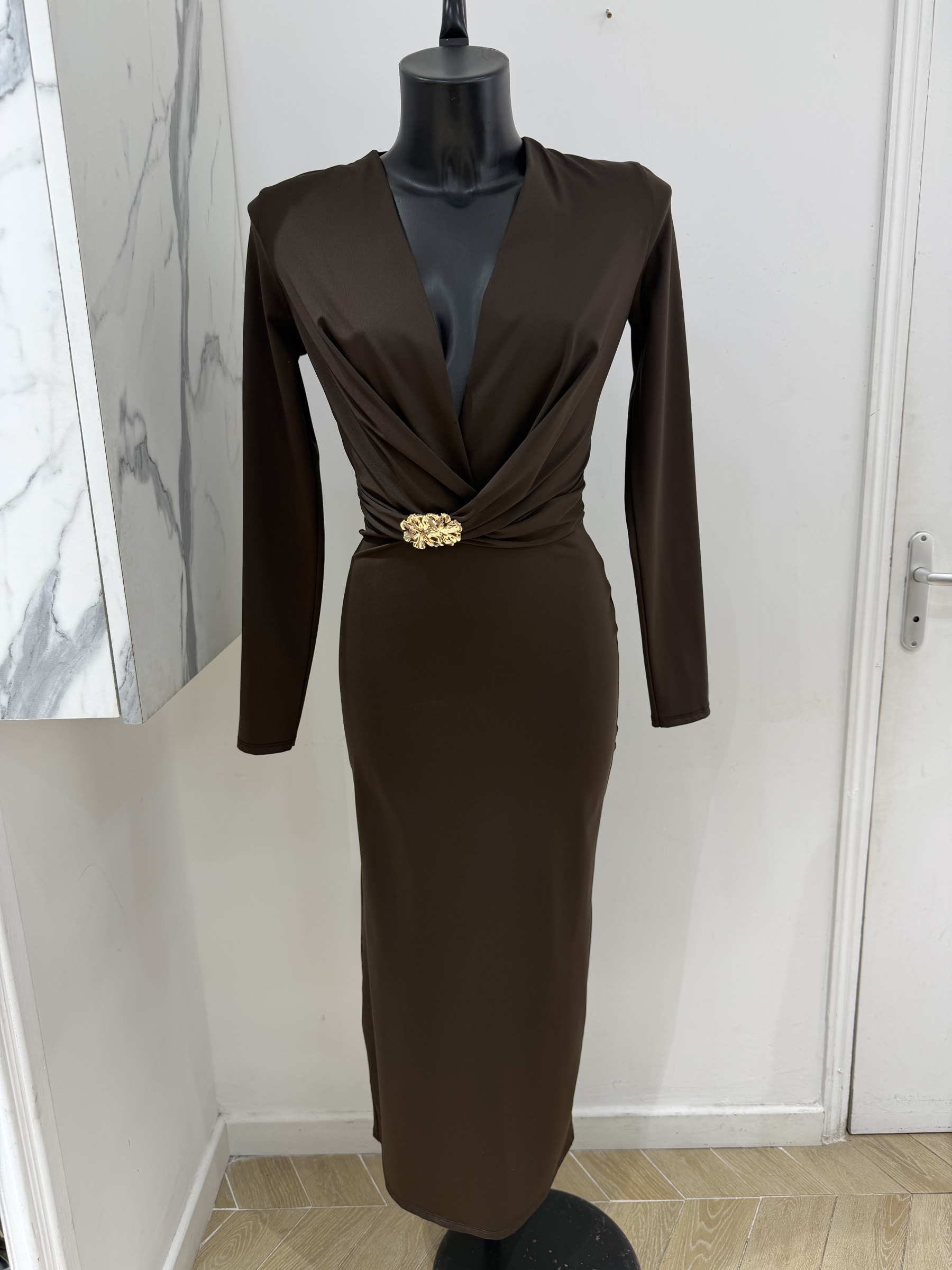 Wholesaler Copperose - LONG DRESS WITH WRAPOVER NECKLINE AND METALLIC DETAIL