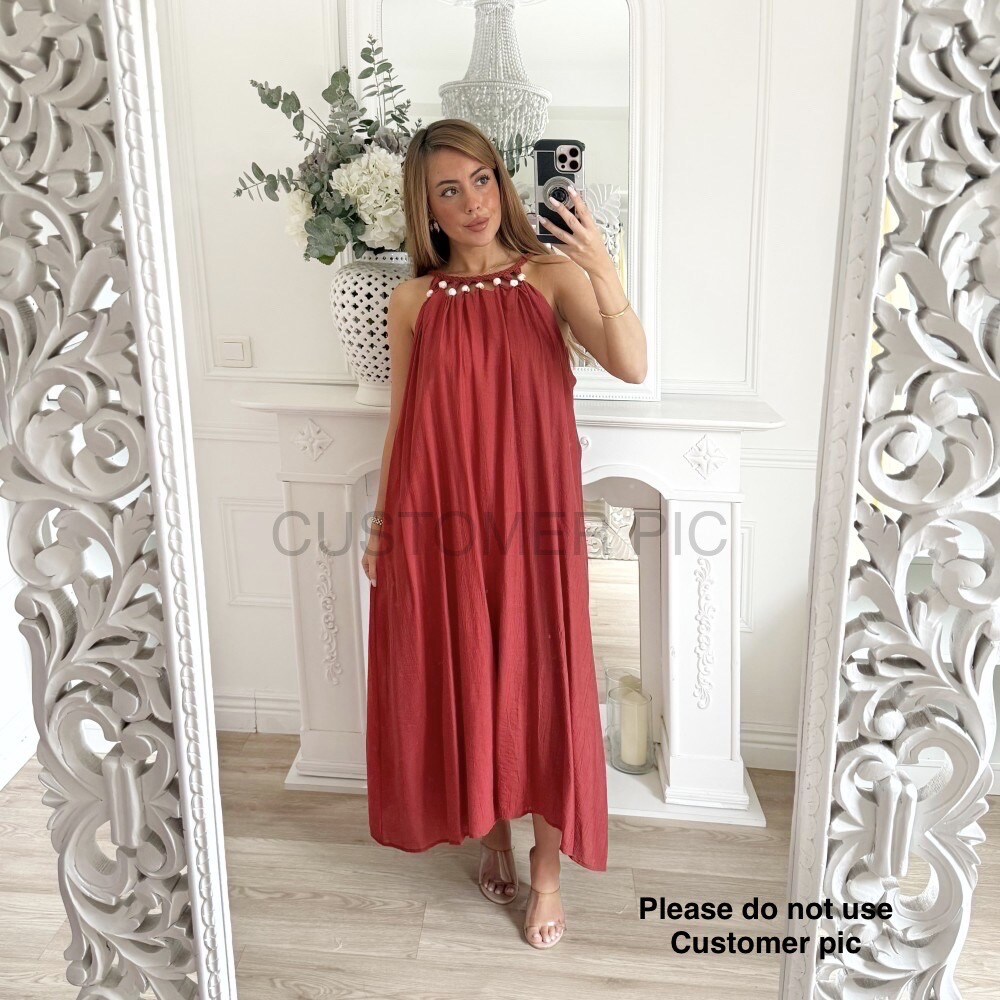 Grossiste Copperose - ROBE LONGUE À ENCOLURE TRESSÉE ET PERLES