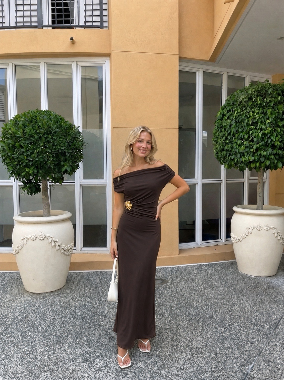 Grossiste Copperose - ROBE LONGUE DRAPÉE À BIJOUX FANTAISIE