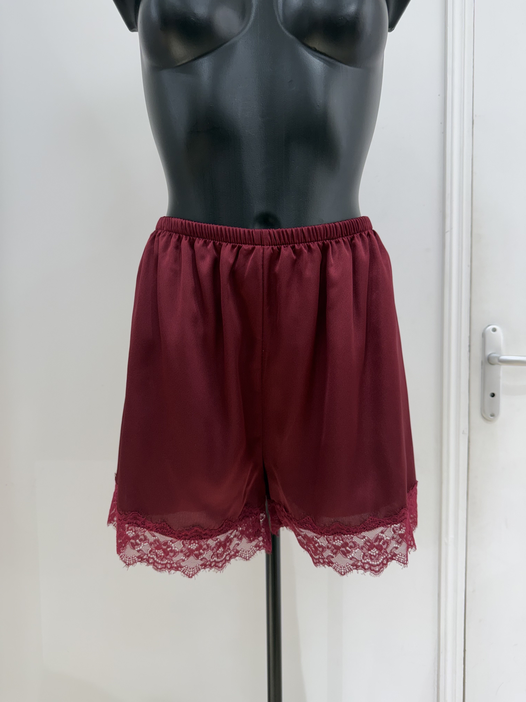 Mayorista Copperose - SHORTS DE SATÉN CON ENCAJE
