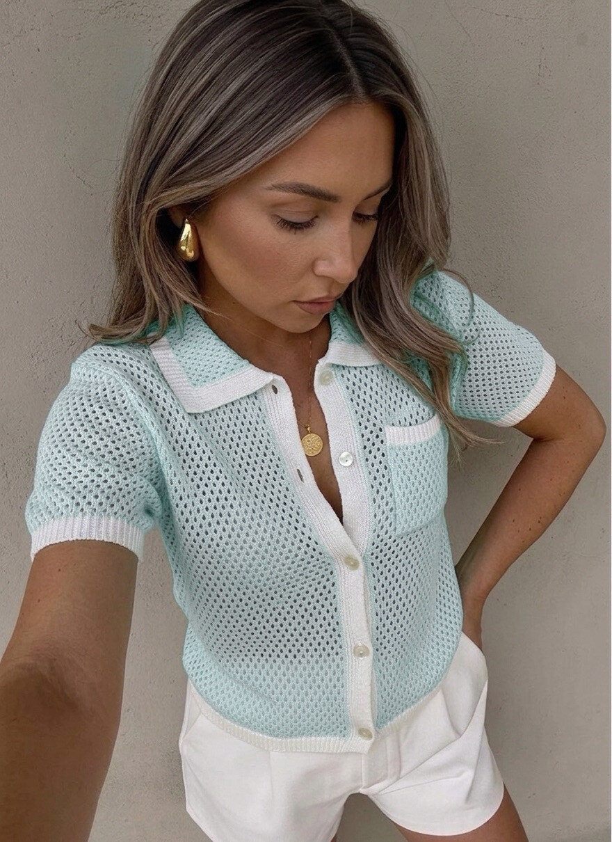 Grossiste Copperose - TOP EN MAILLE AJOURÉE BOUTONNÉ