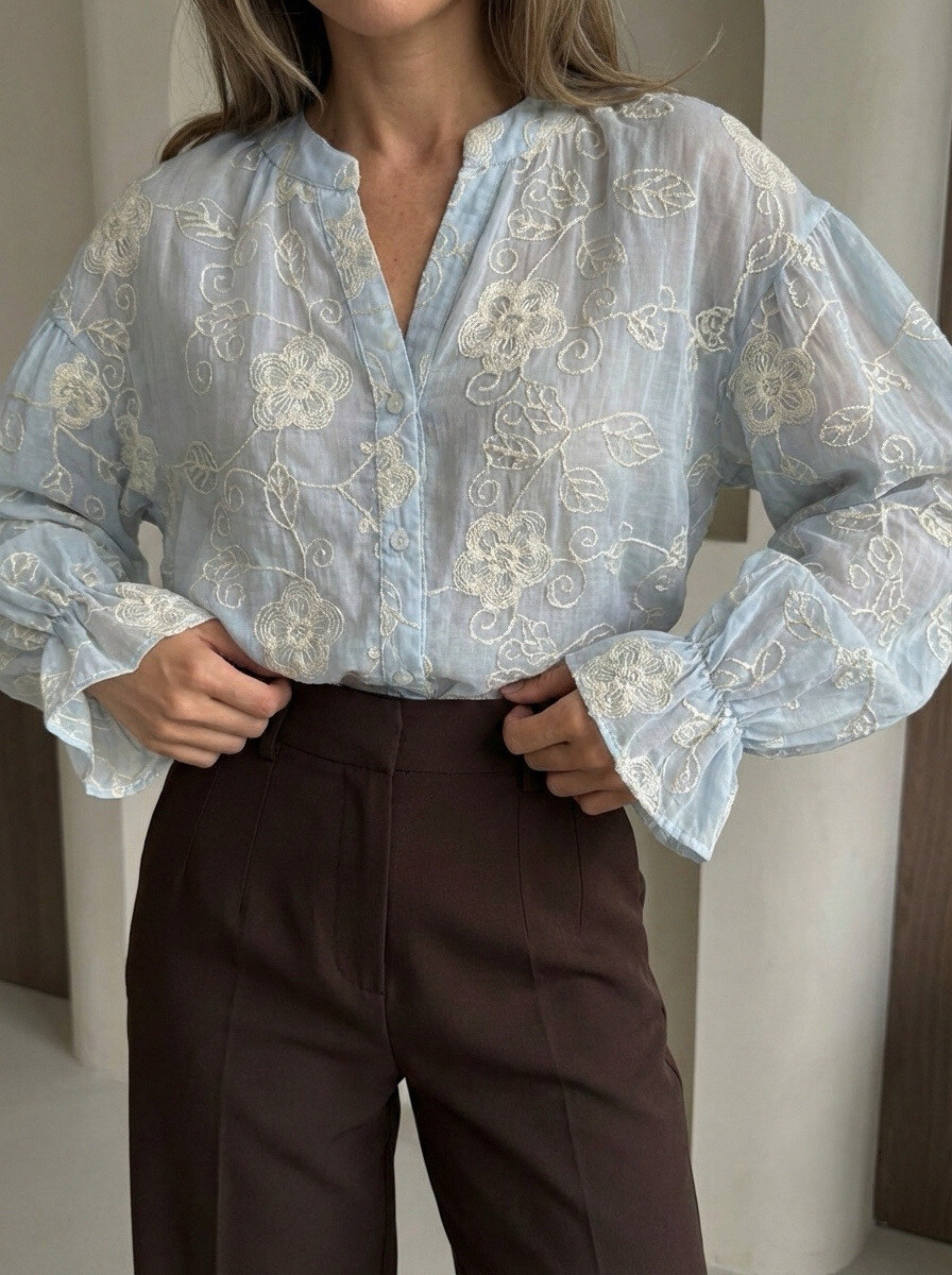 Grossiste Copperose - BLOUSE EN VOILE A BRODERIES FLORALES