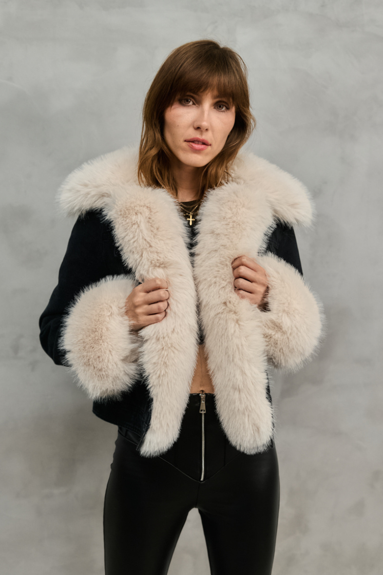 Mayorista Copperose - chaqueta vaquera corta con inserciones de pelo sintético
