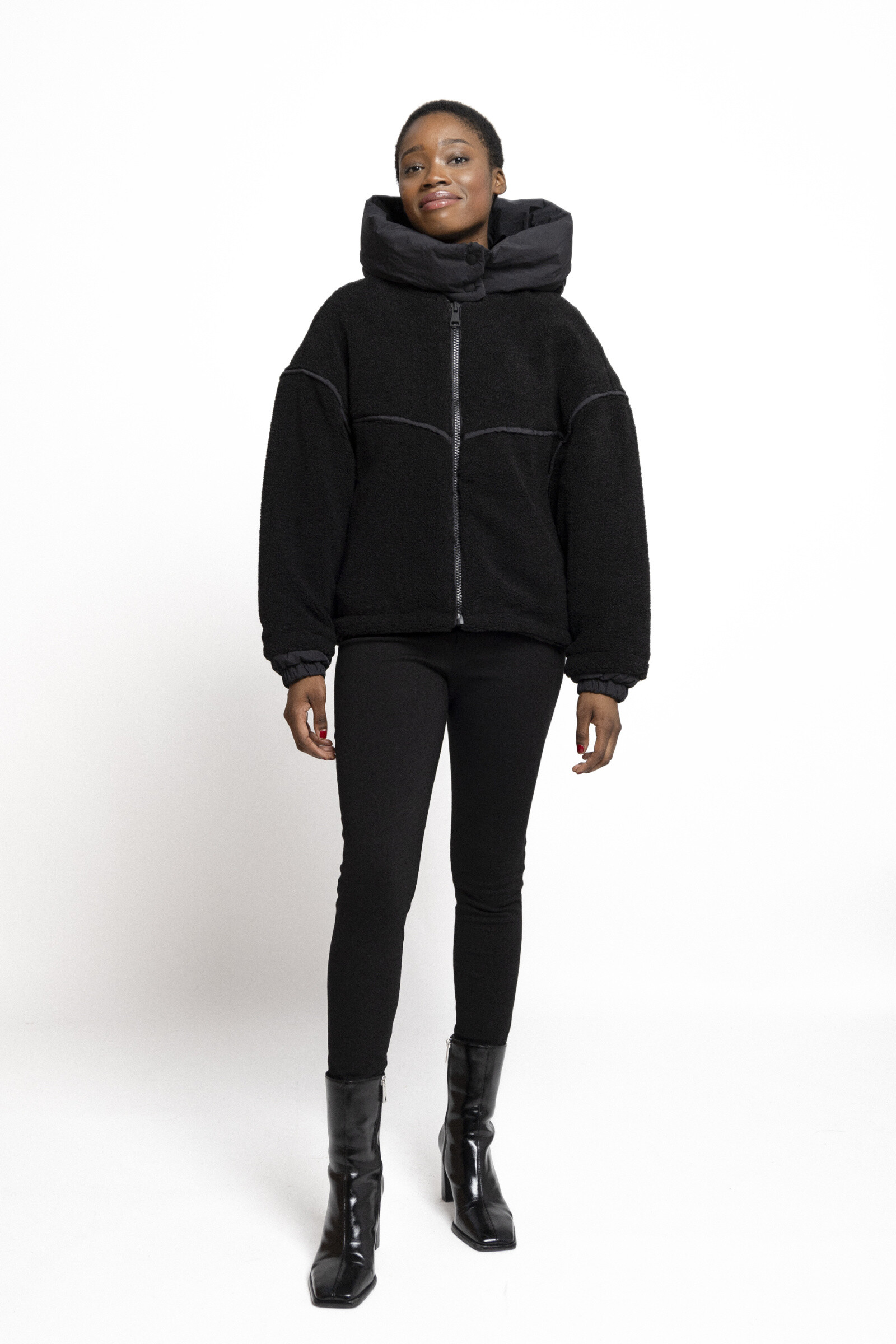 Grossiste Copperose - Veste en moumoute à capuche bi matière