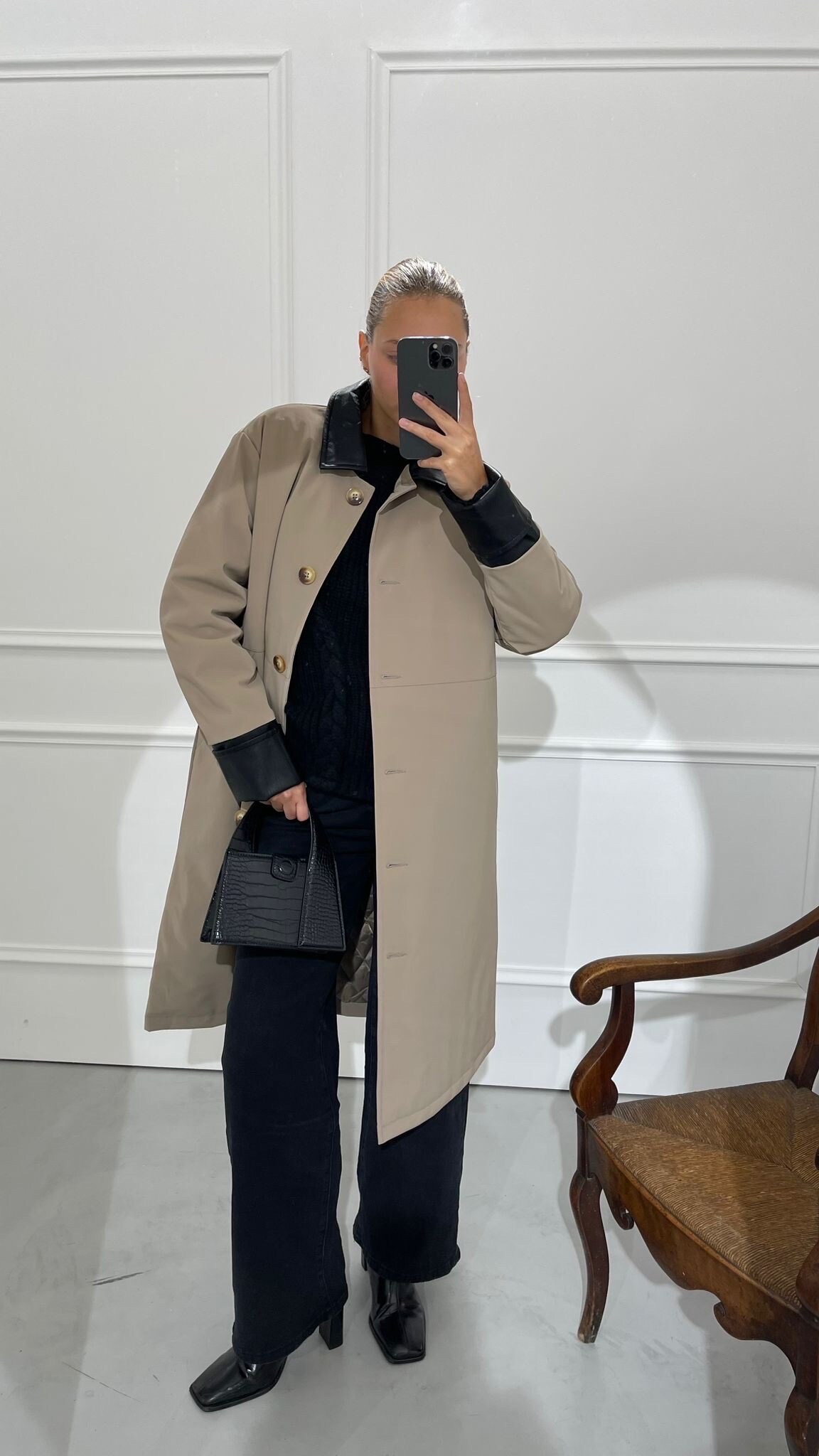 Grossiste Copperose - Veste imperméable oversize à col et poignets en similicuir