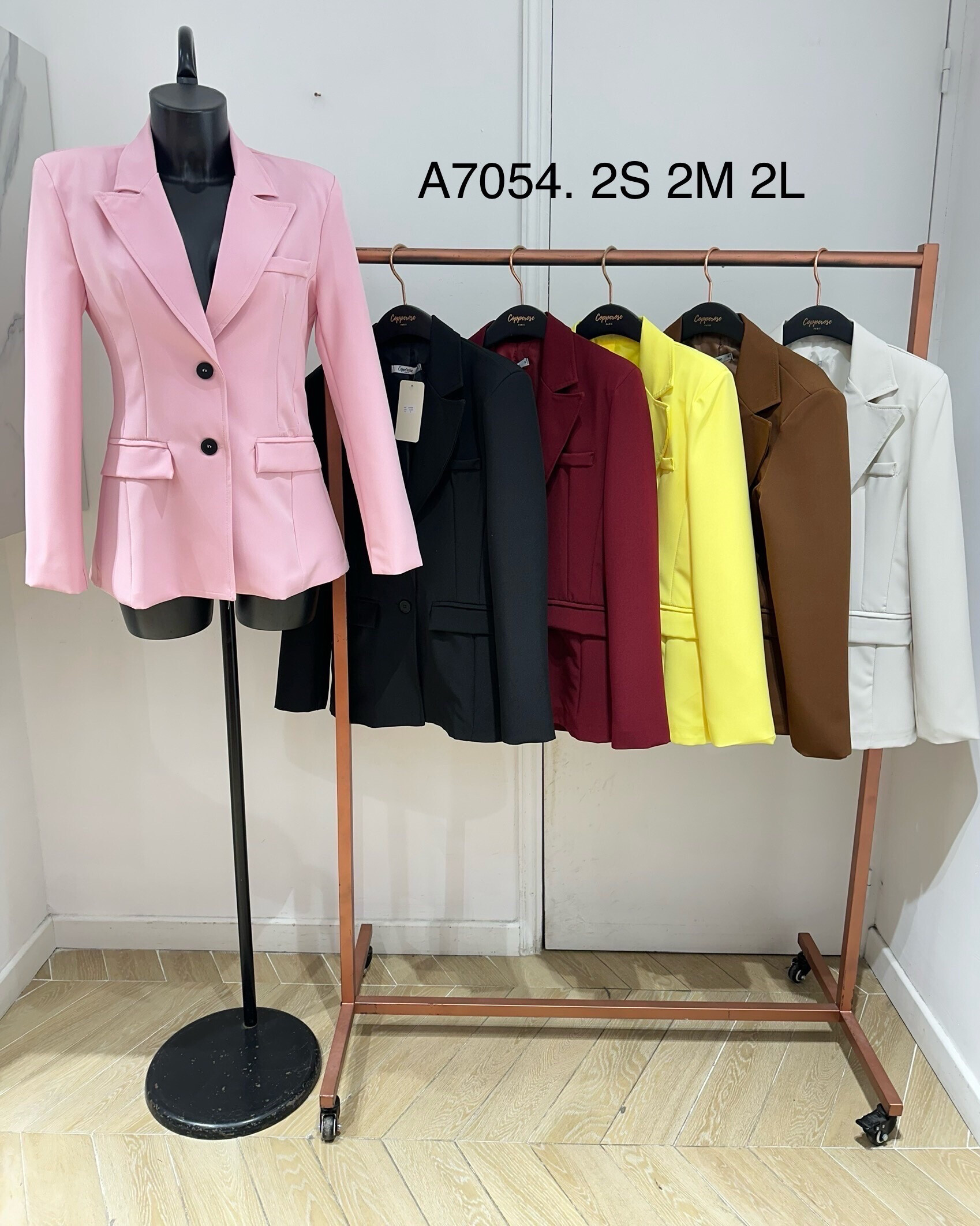 Grossista Copperose - Valuta Blazer con pulsanti