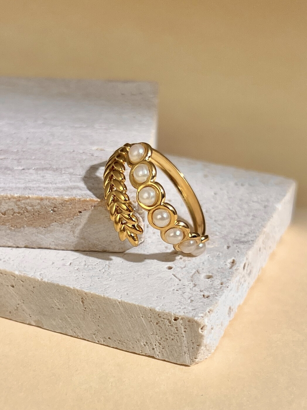 Wholesaler COSMOS - Adjustable Ring Leaf and Beads Adjustable in Steel