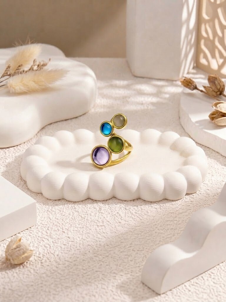 Grossiste COSMOS - Bague quatre pierres colorées œil de chat acier inoxydable doré ajustable moderne élégante chic