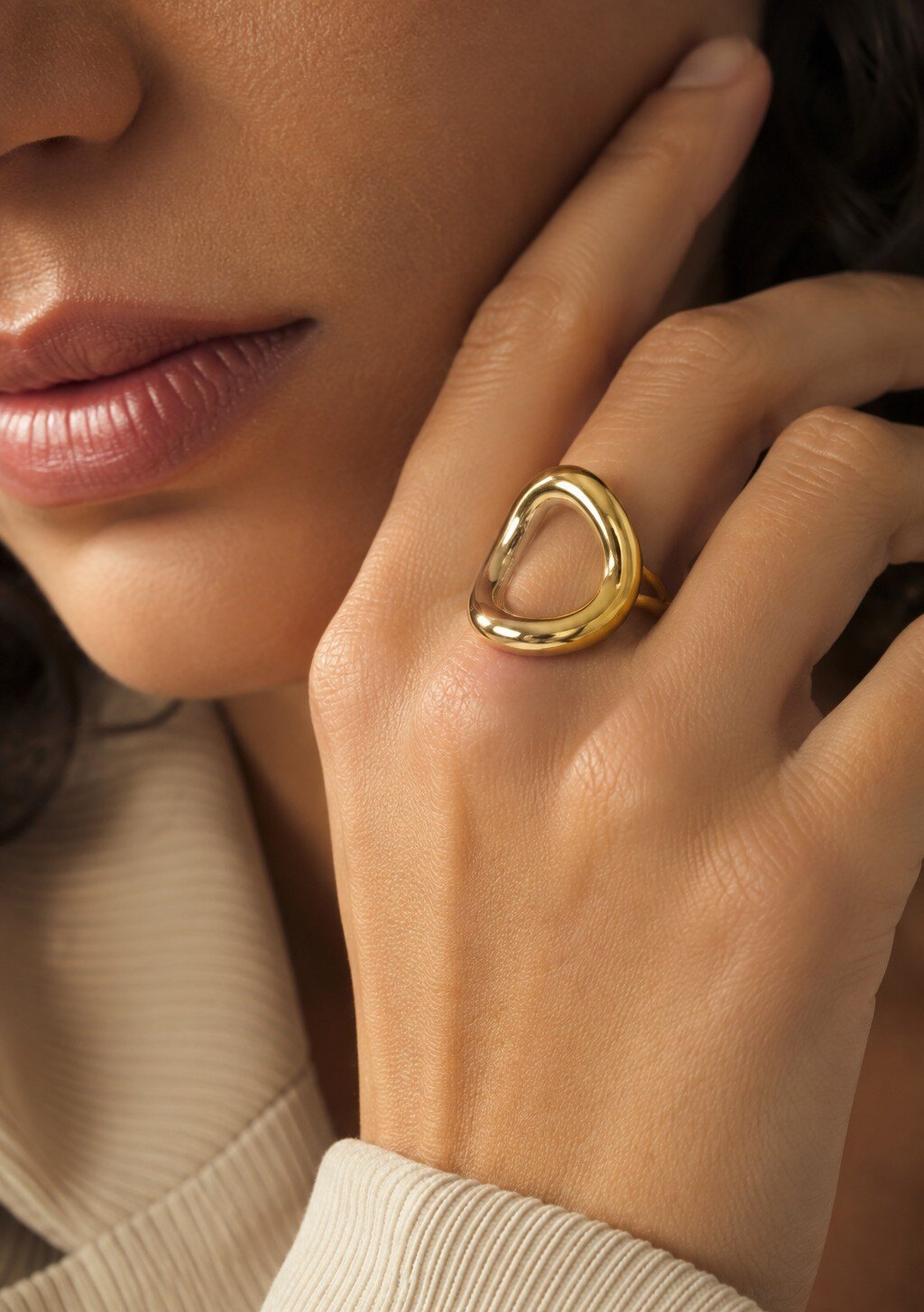 Grossiste COSMOS - Bague ajourée sculpturale acier inoxydable argenté doré ajustable femme design moderne