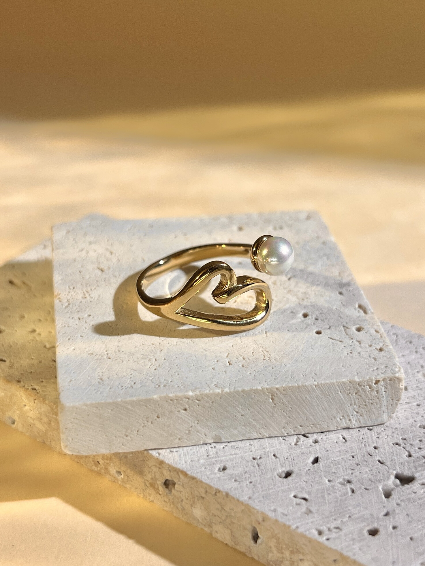 Grossiste COSMOS - Bague Cœur avec Perle – Acier Inoxydable Ajustable
