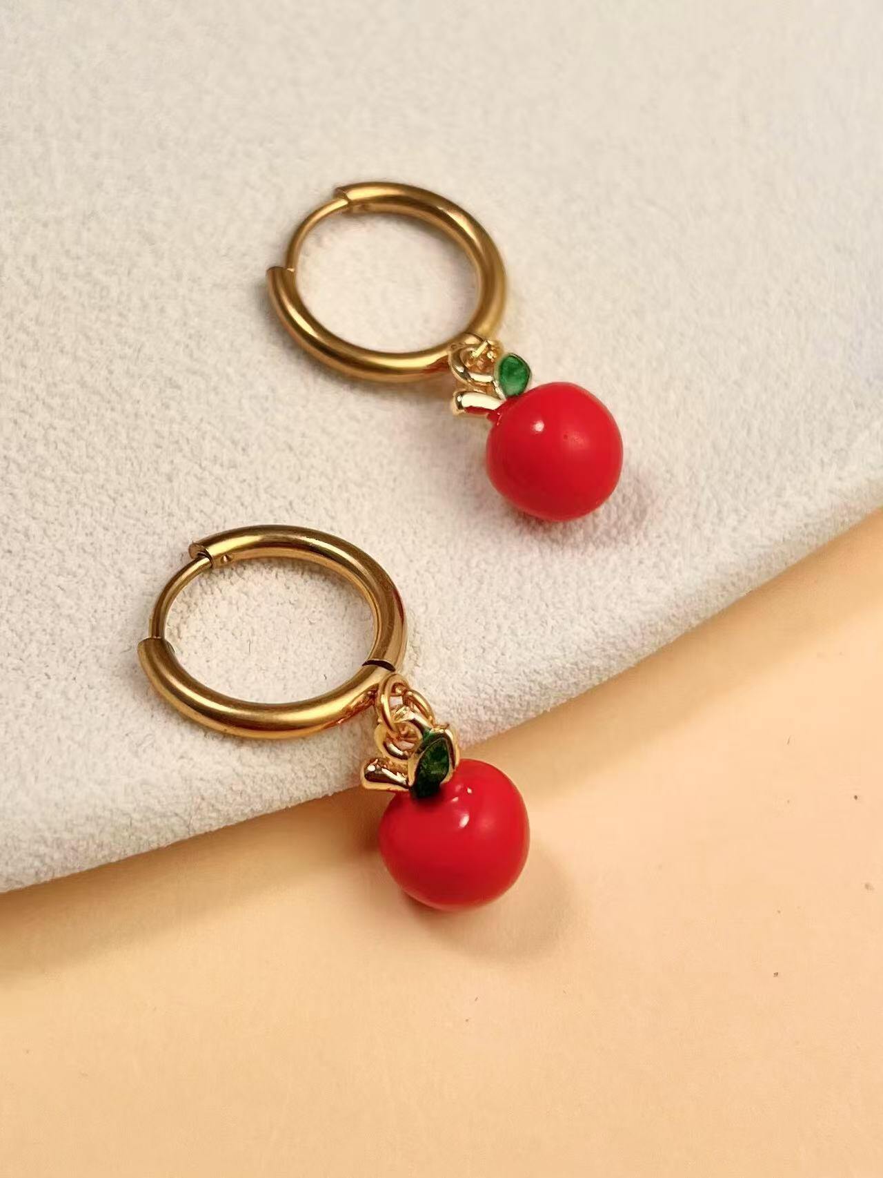 Wholesaler COSMOS - Golden Red Apple Earrings Stainless Steel Chic Original Fruit Design