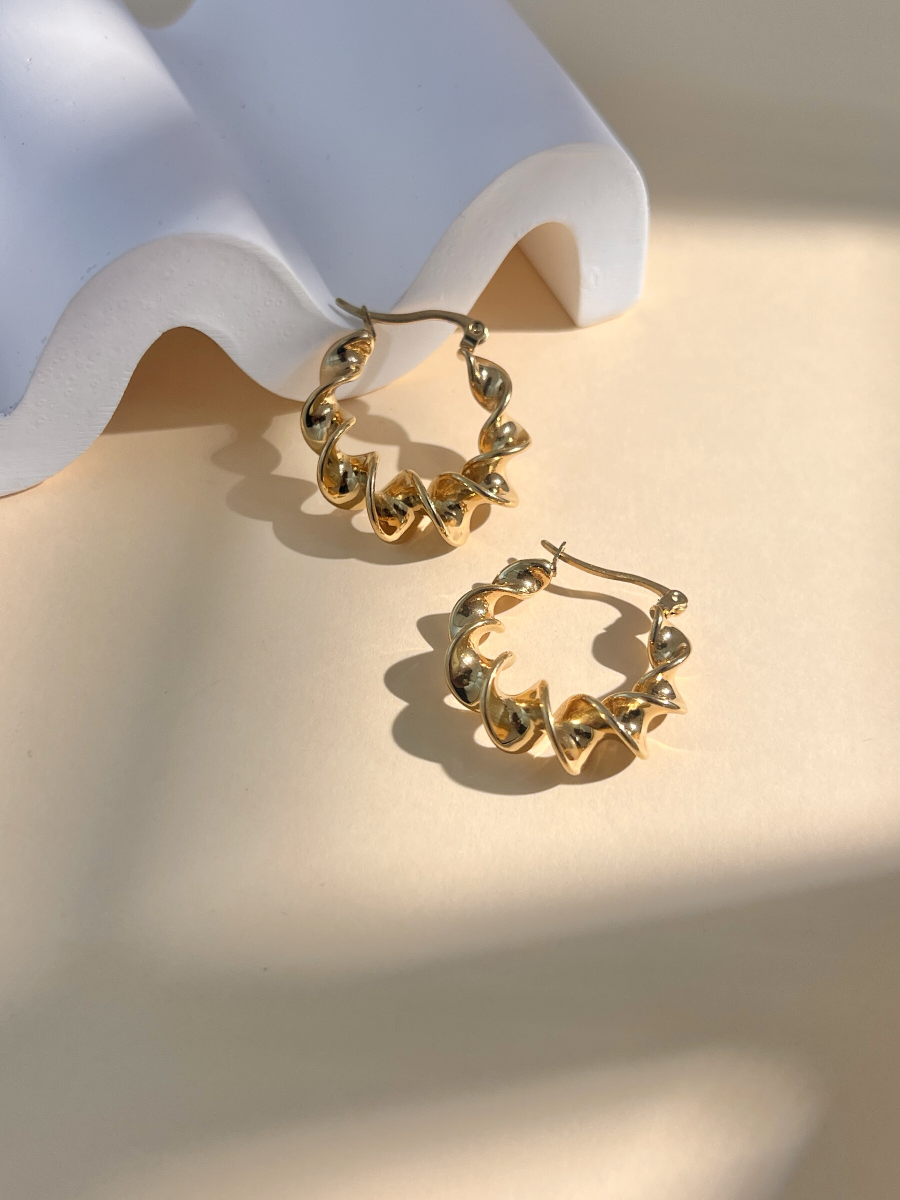 Wholesaler COSMOS - Stainless steel earring