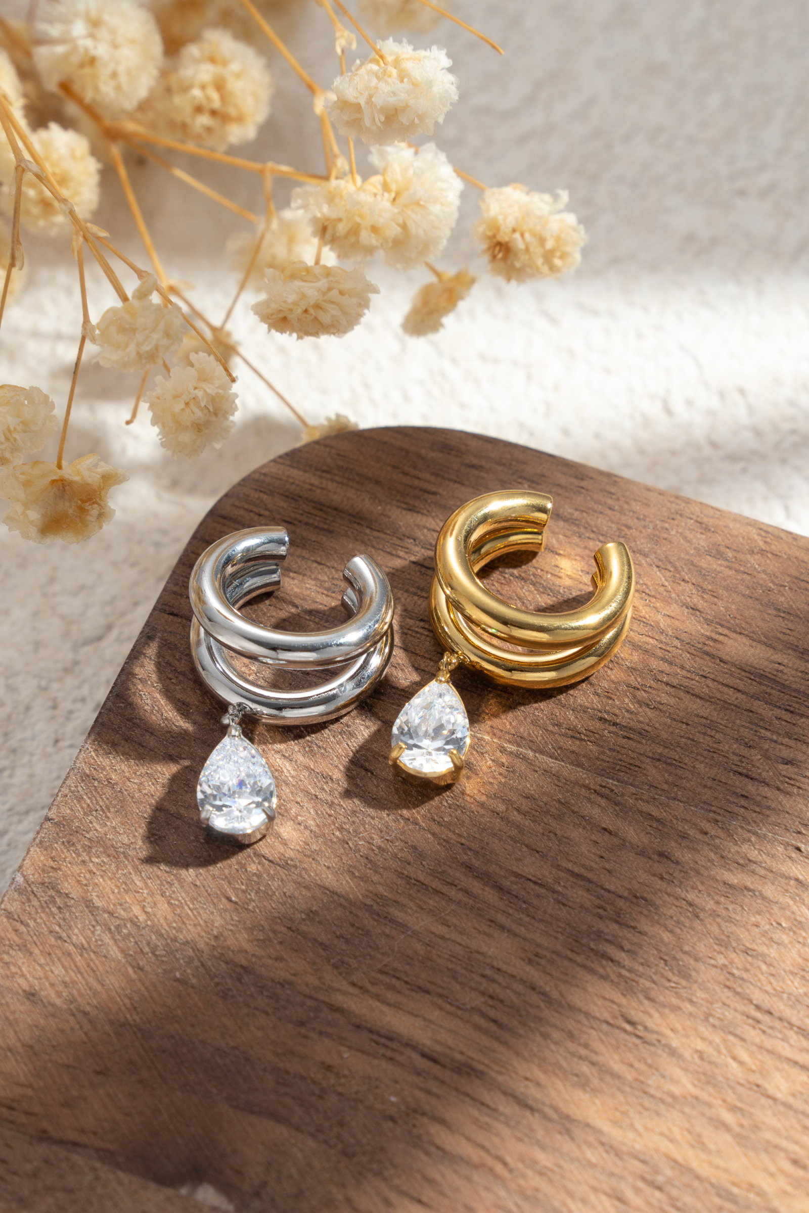 Grossiste COSMOS - Lot deux earcuffs double anneau doré argenté avec goutte transparente facettée élégante