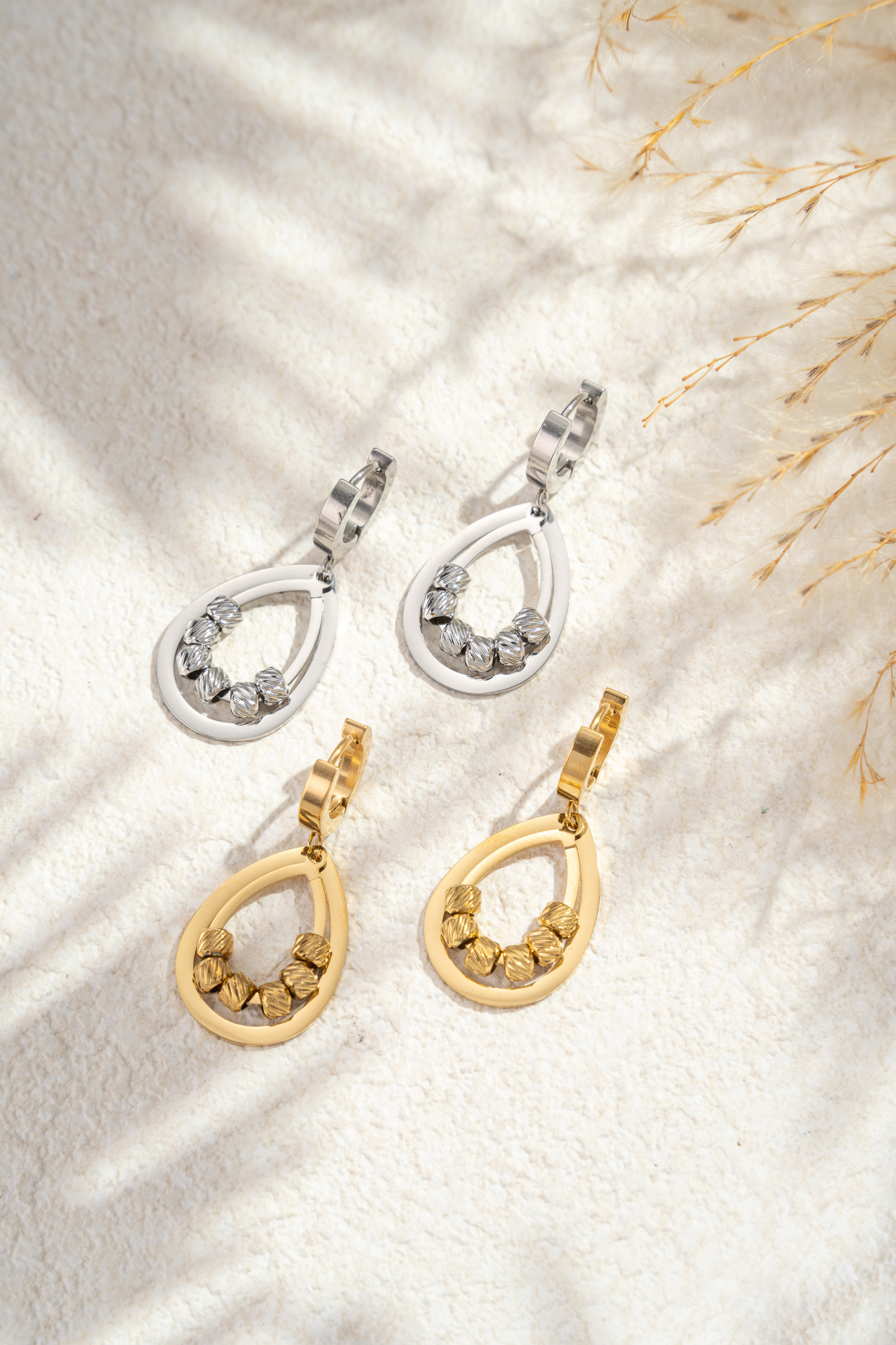 Boucles D'oreilles Goutte Perles Résine Bleu Ciel Transparent - Doré Acier - Neuf Avec étiquettes