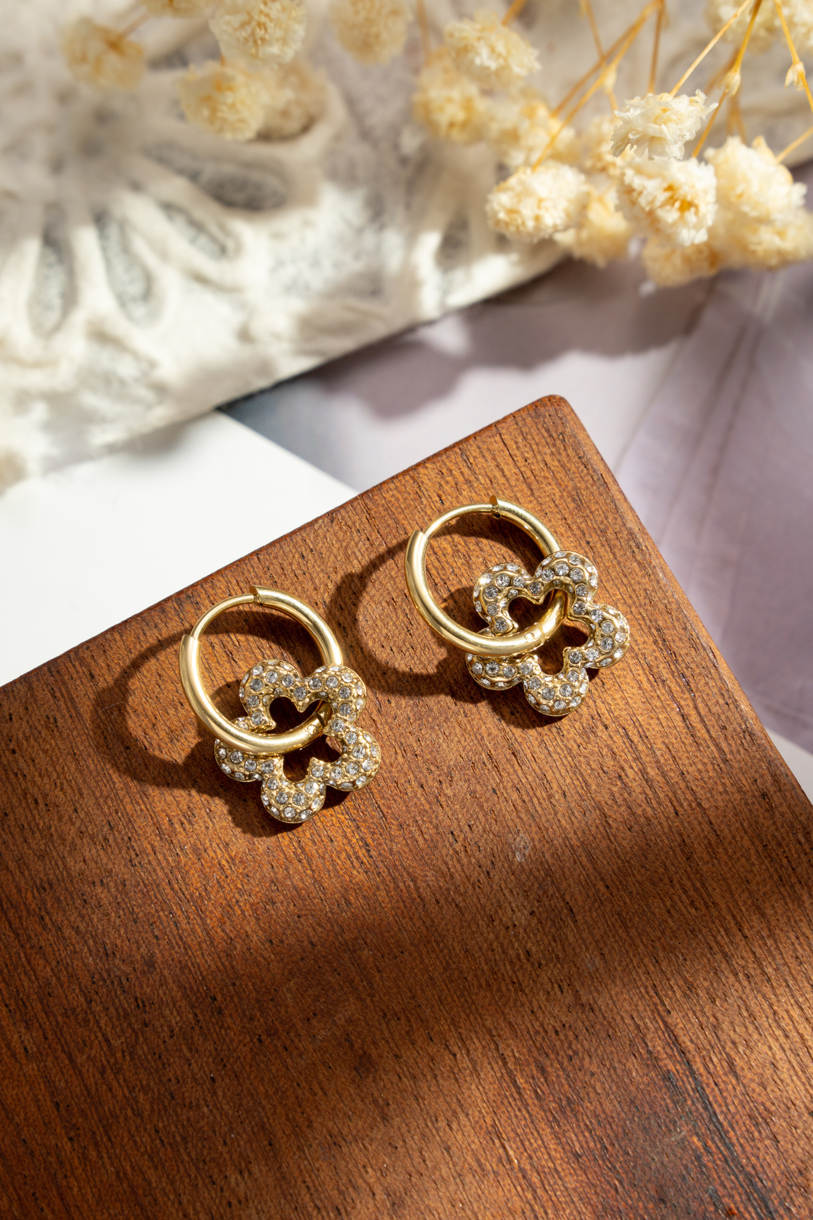 Wholesaler COSMOS - Stainless steel hoop earrings with golden zircon clover, elegant, shiny, trendy for women