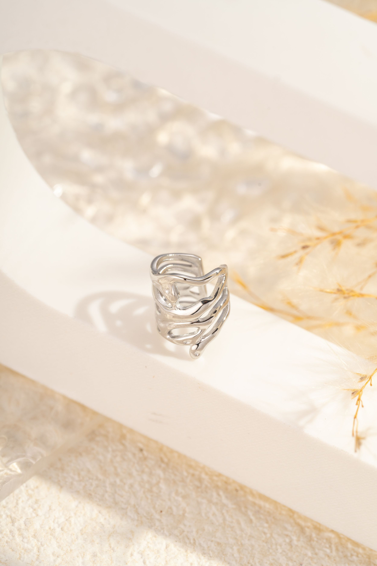 Grossista COSMOS - Earcuff anello orecchio motivo onda in acciaio inossidabile dorato e argentato