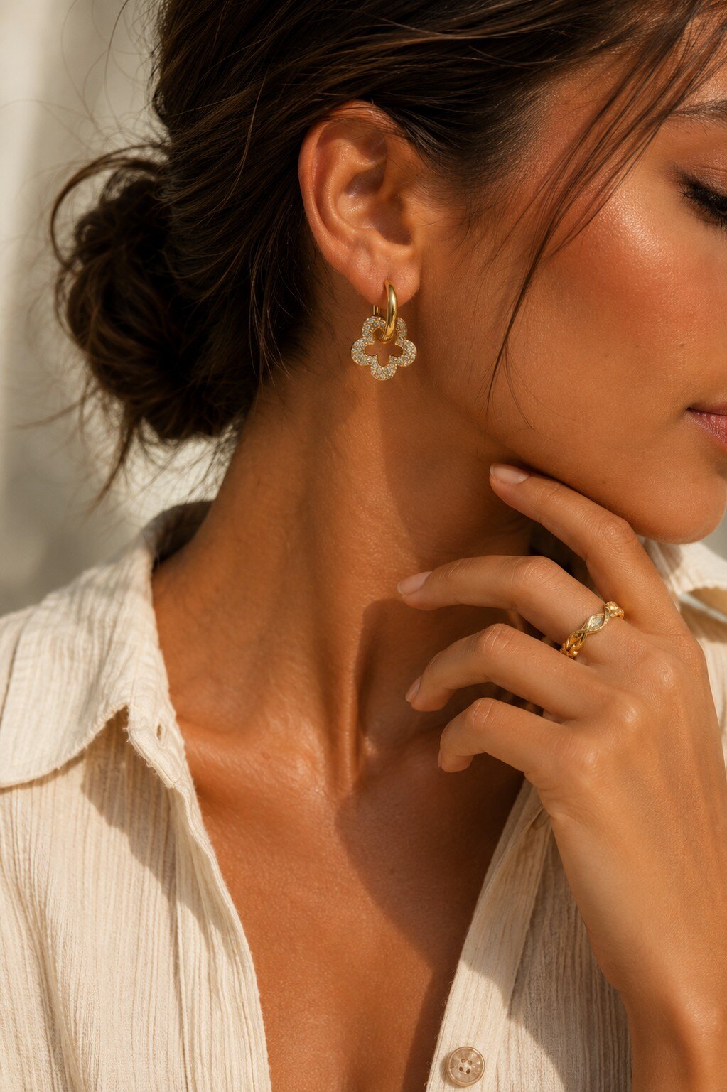 Wholesaler COSMOS - Stainless steel hoop earrings with gold and silver zircon clover, elegant, shiny, trendy for women
