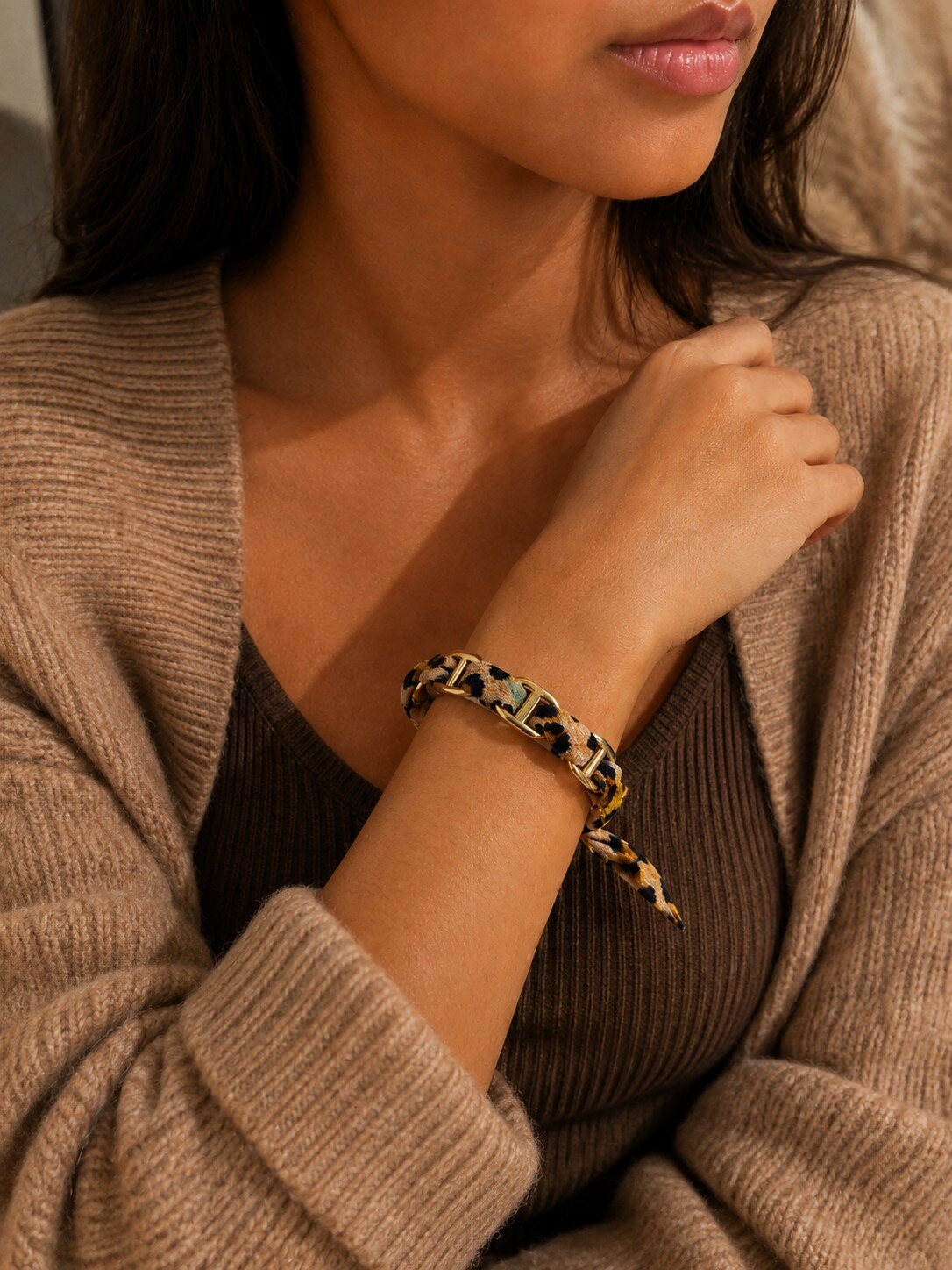 Grossiste COSMOS - Bracelet jonc maille ovale doré tressé tissu imprimé élégant tendance femme