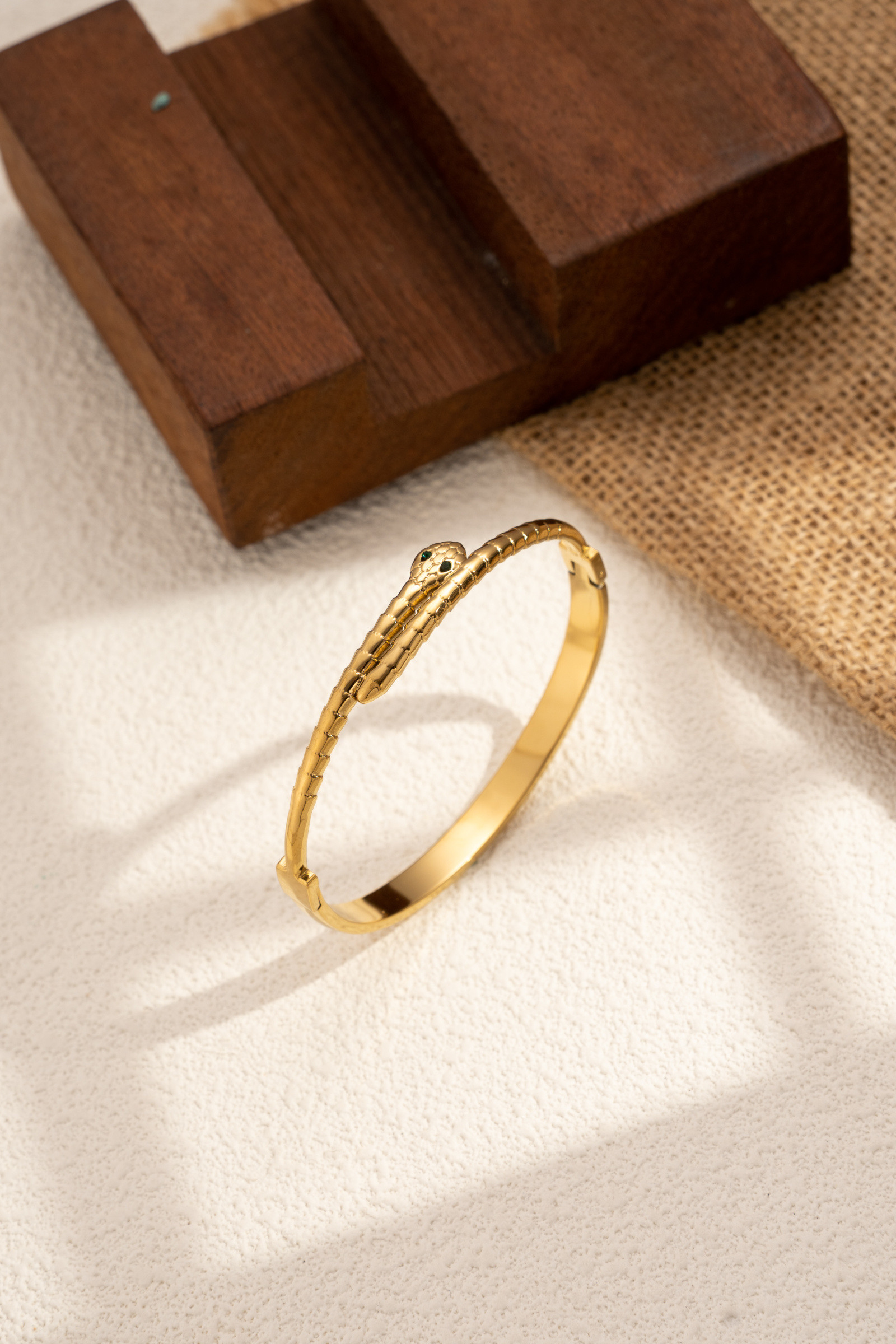 Wholesaler COSMOS - Women's textured gold stainless steel snake bracelet - elegant, refined, modern, trendy, mystical