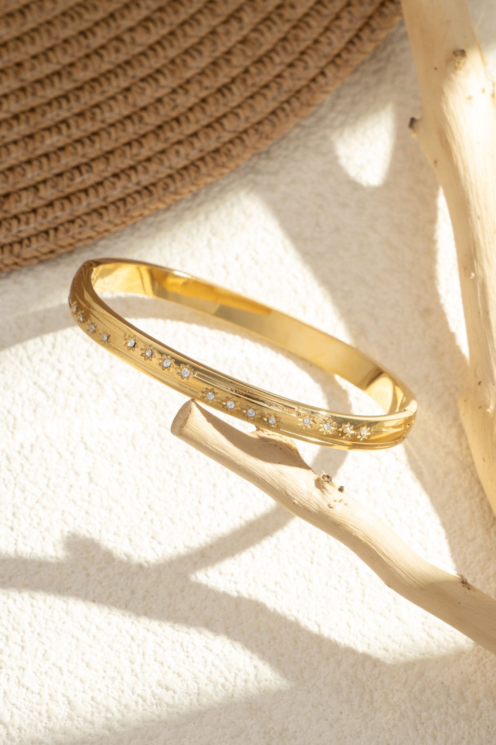Grossiste COSMOS - Bracelet étoile scintillante acier inoxydable doré délicat élégant tendance femme bijoux