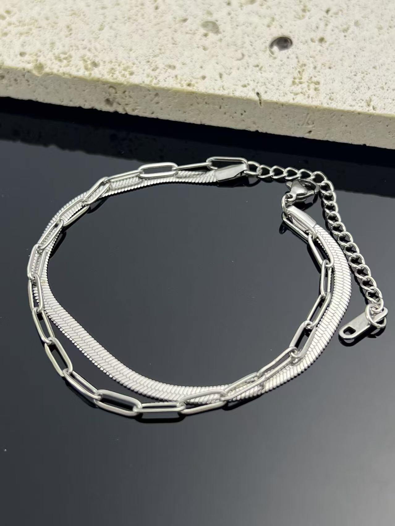 Mayorista COSMOS - Pulsera de doble vuelta con charms, personalizable, lúdica, chic y creativa en acero inoxidable