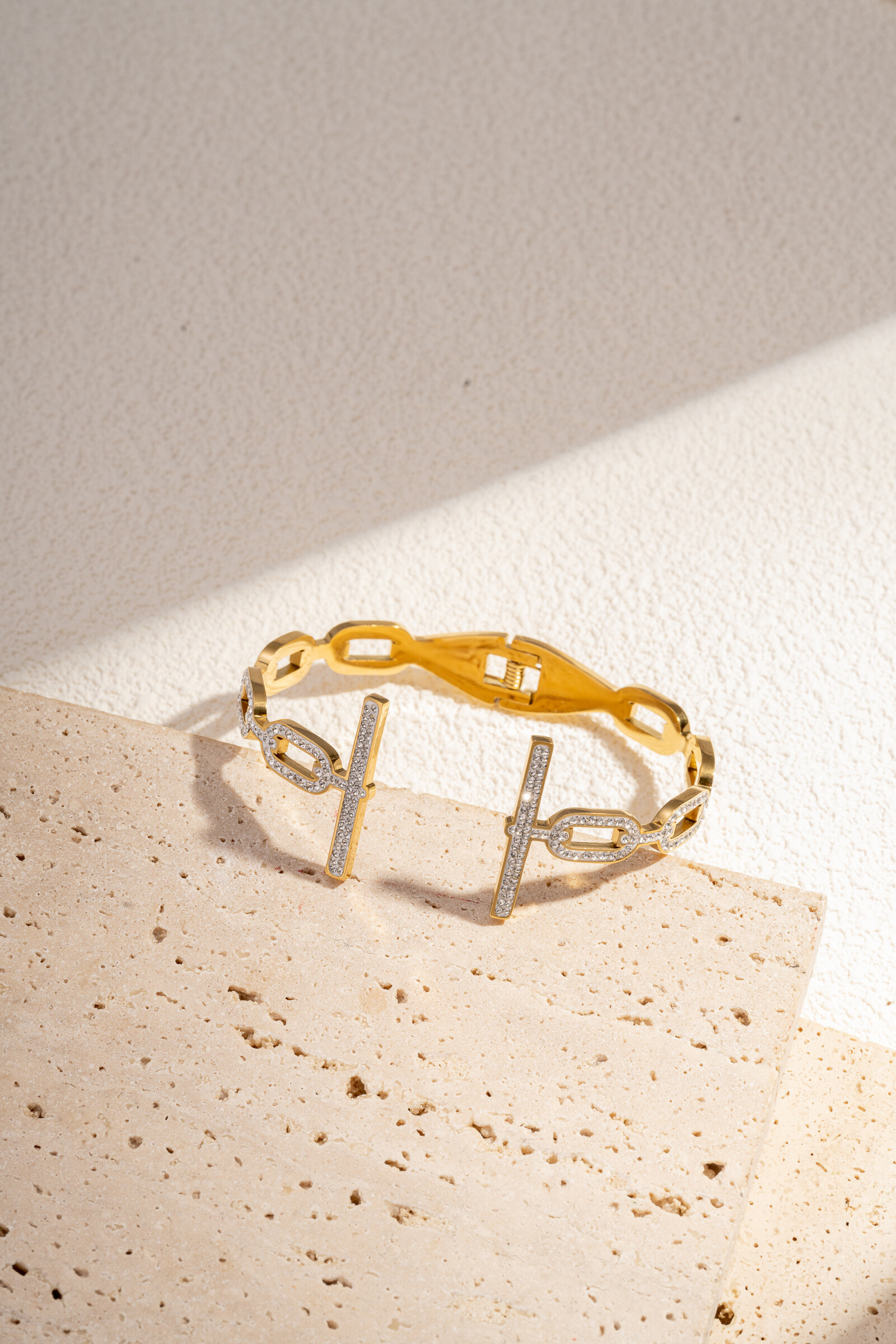 Wholesaler COSMOS - Prestige cross bracelet