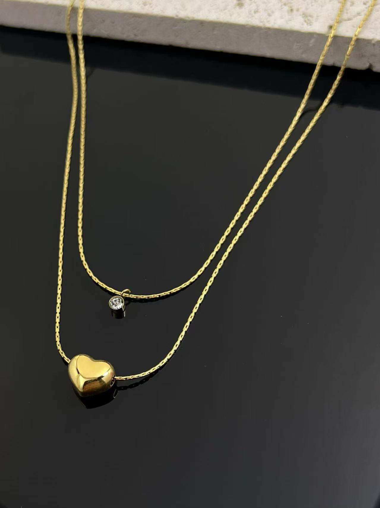 Grossista COSMOS - Collana in Acciaio Inossidabile con Cuore di Cristallo Romantico