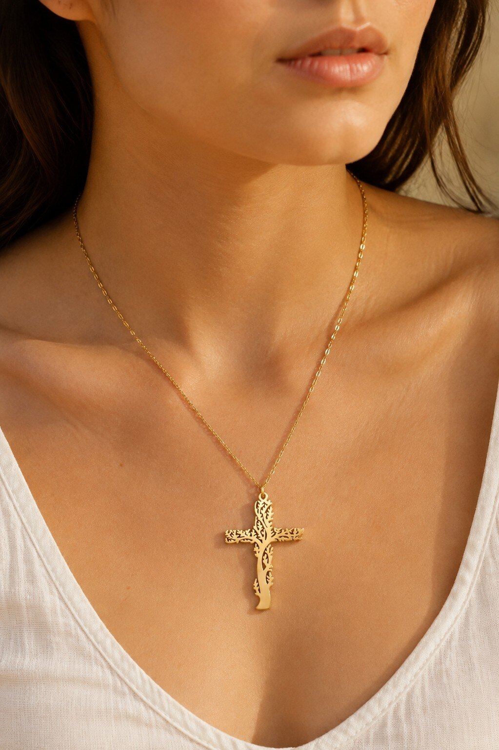 Großhändler COSMOS - Gold- und silberfarbene Lebensbaum-Kreuzkette für Damen aus Edelstahl, symbolisch, elegant, trendig