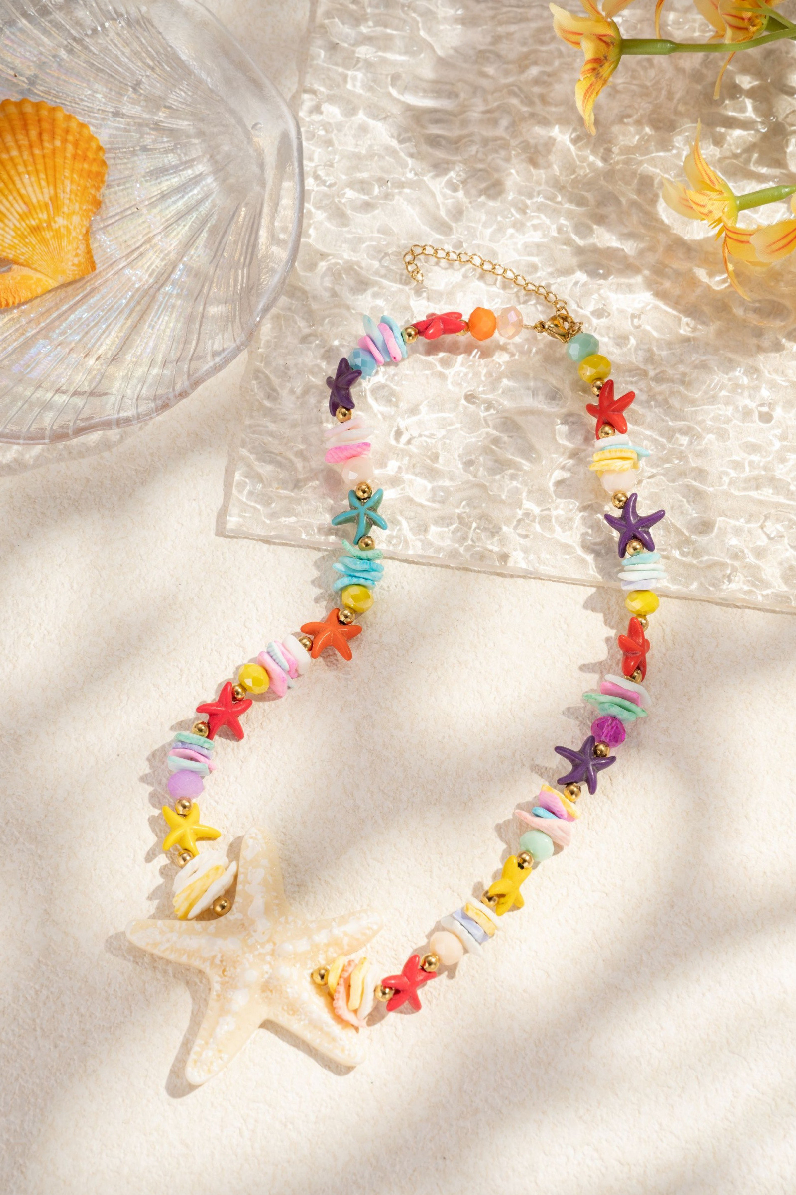 Mayorista COSMOS - Collar de estrella de mar blanca con perlas de concha doradas, estilo náutico veraniego de moda