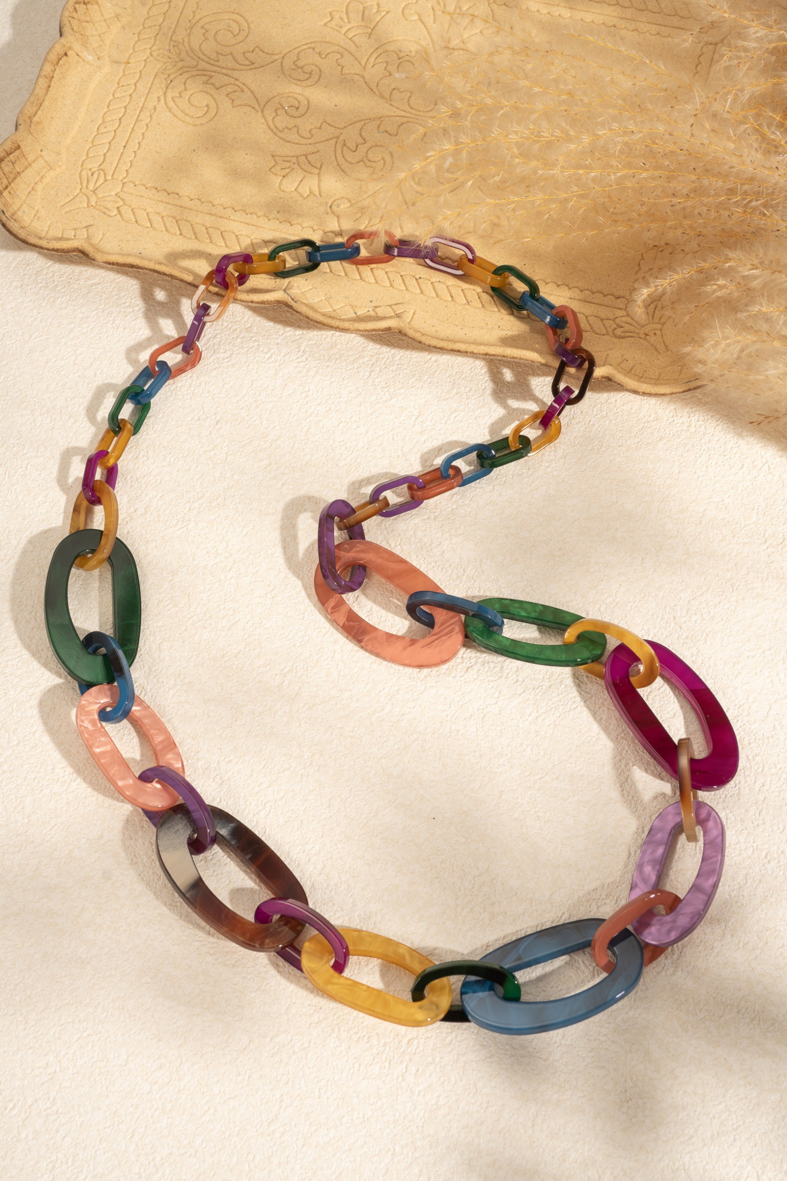 Grossiste COSMOS - Collier Résine Bohème Chic Long Maillons Dégradés