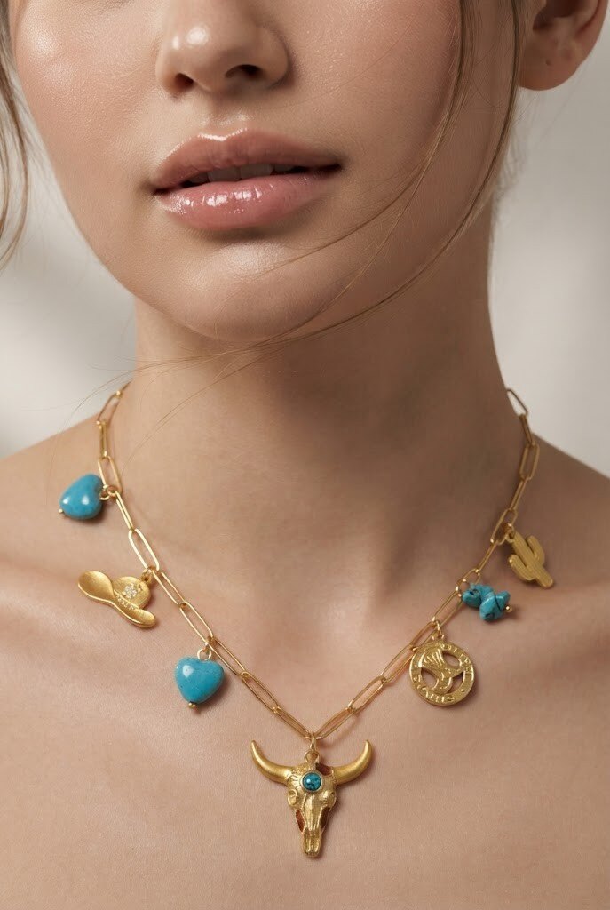 Grossiste COSMOS - Collier doré charms western taureau turquoise cactus chapeau acier inoxydable tendance