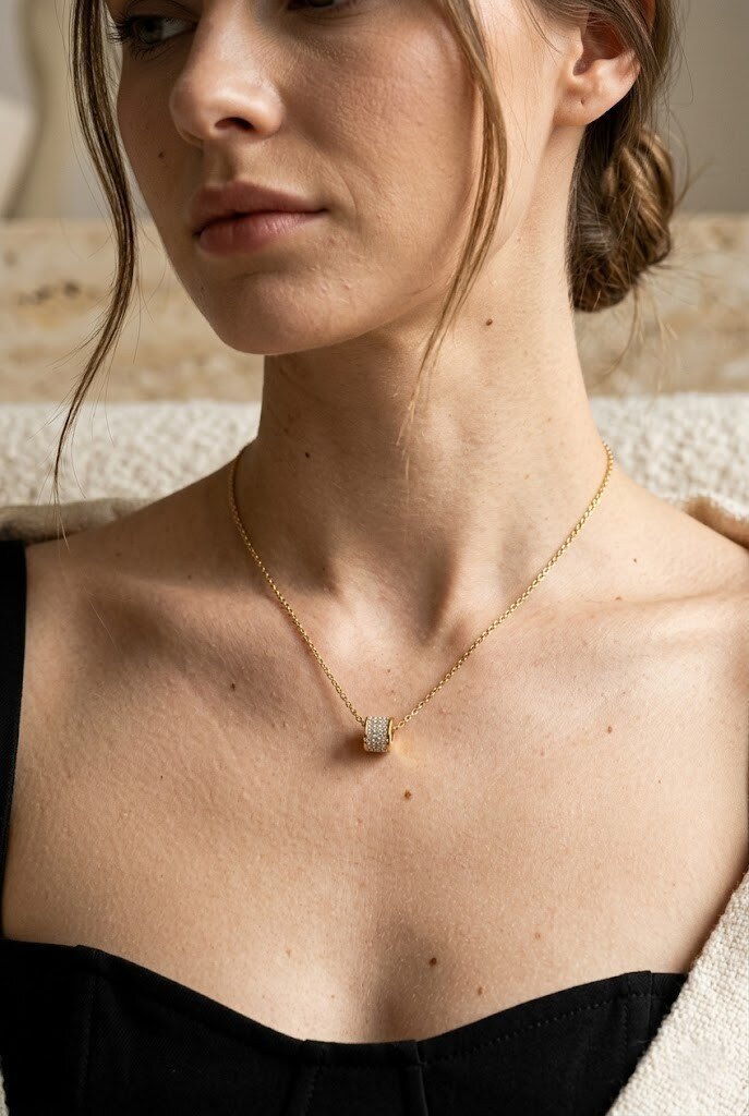 Wholesaler COSMOS - Golden necklace with cylinder pendant zircon stainless steel elegant minimalist luminous chic