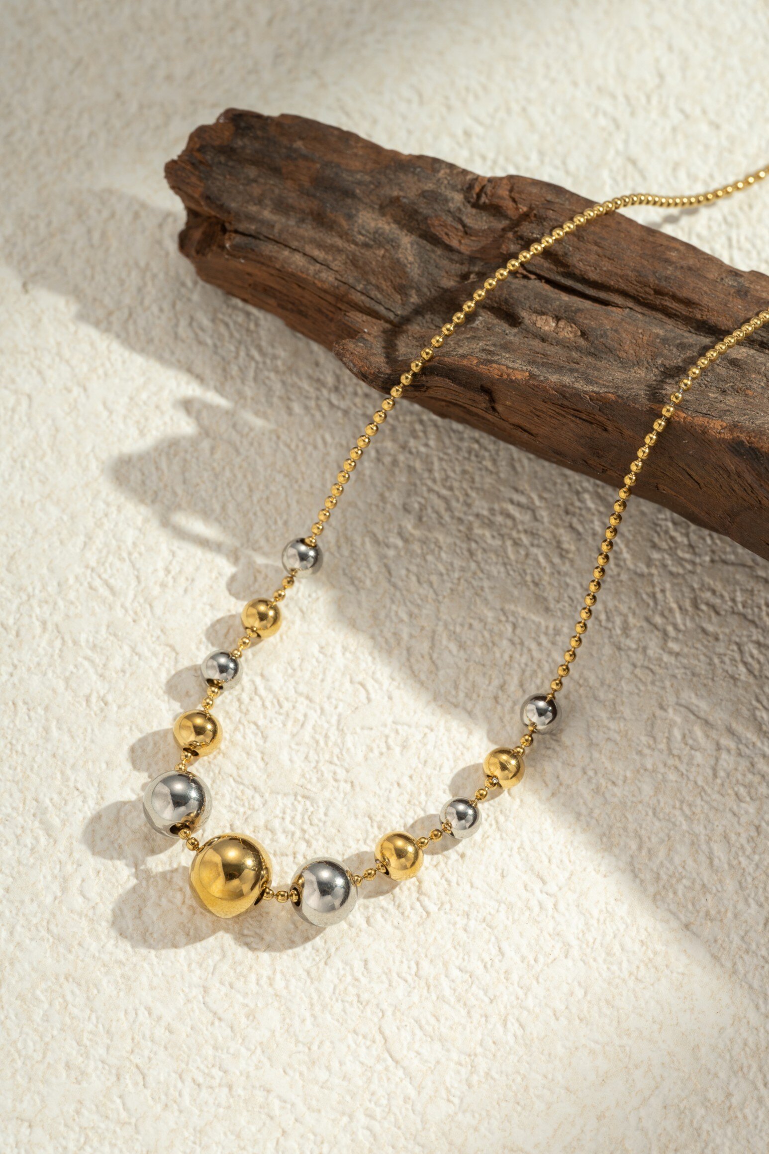 Wholesaler COSMOS - Shiny Spherical Pearl Necklace in Stainless Steel
