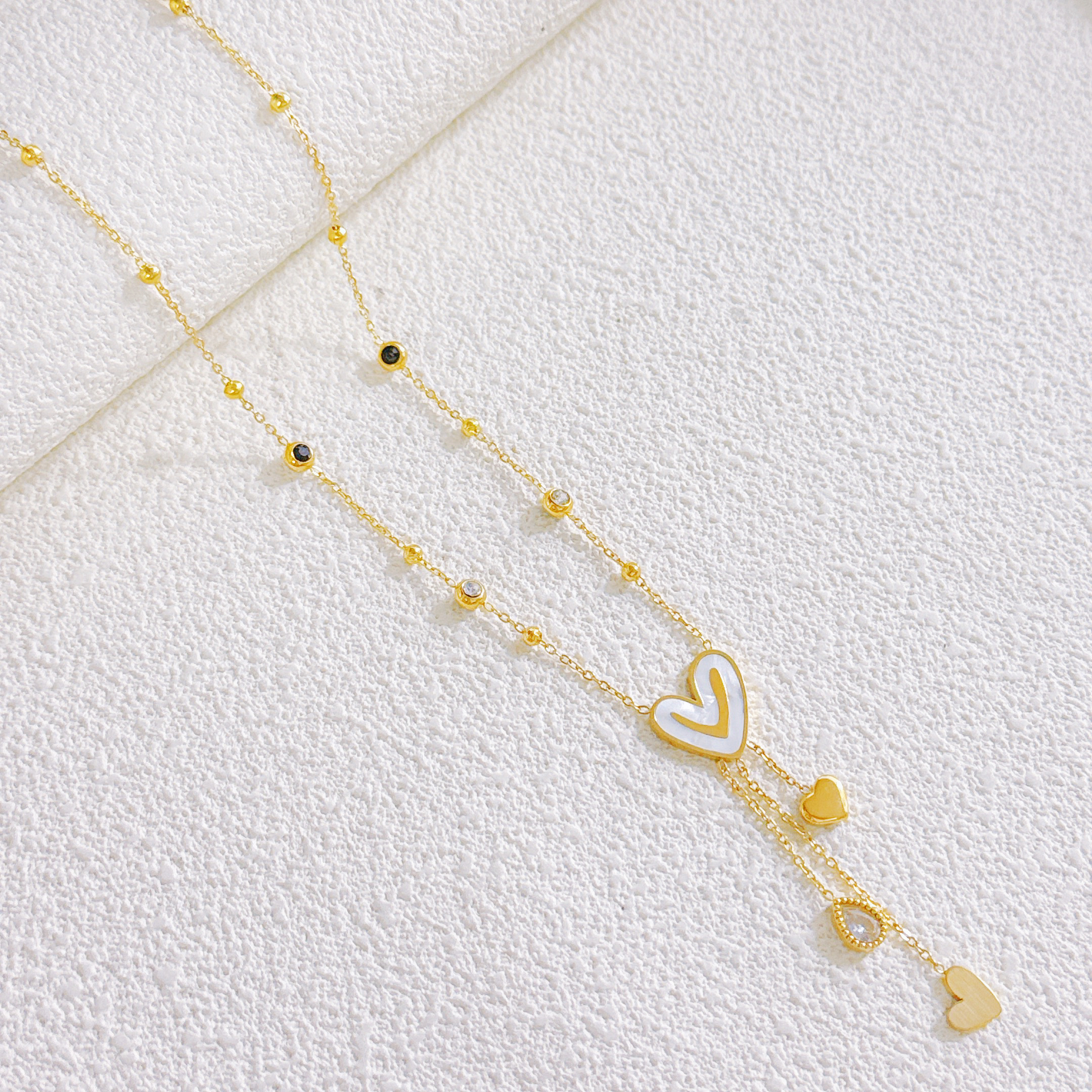 Grossiste COSMOS - Collier Cœur Nacré Doré Charms Suspendus en Acier Inoxydable