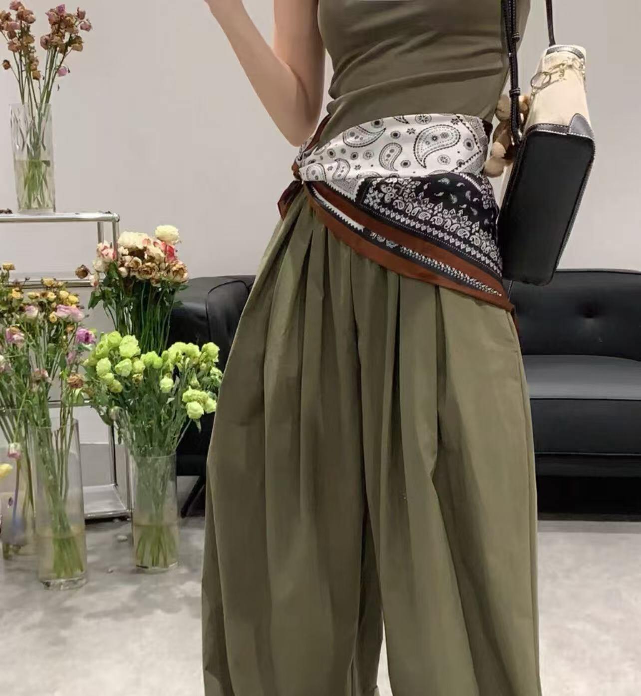 Grossiste COSMOS - Foulard carré 70x70 polyester soie motifs paisley bohème chic