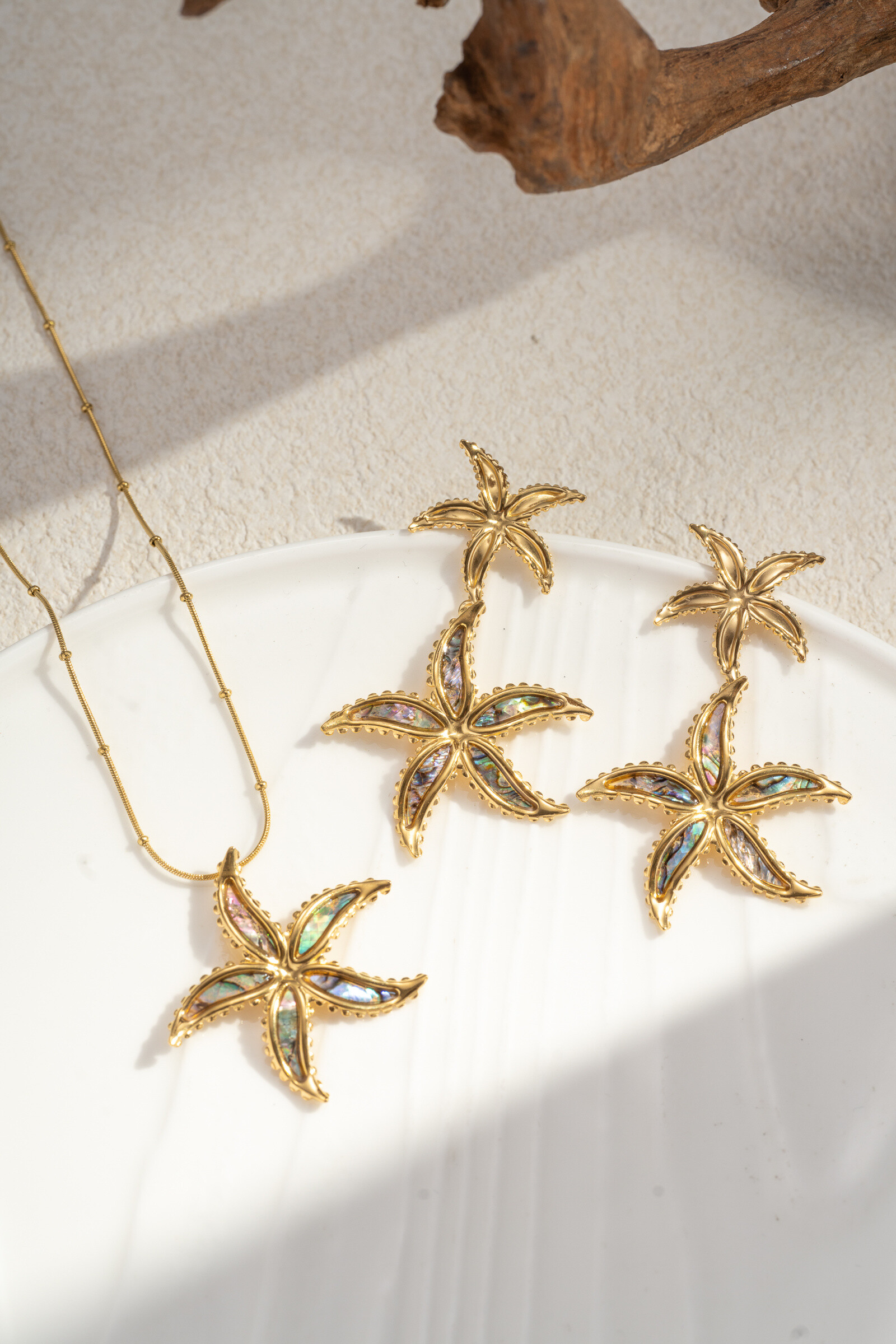 Wholesaler COSMOS - Starfish Set - Mother of Pearl Necklace & Earrings