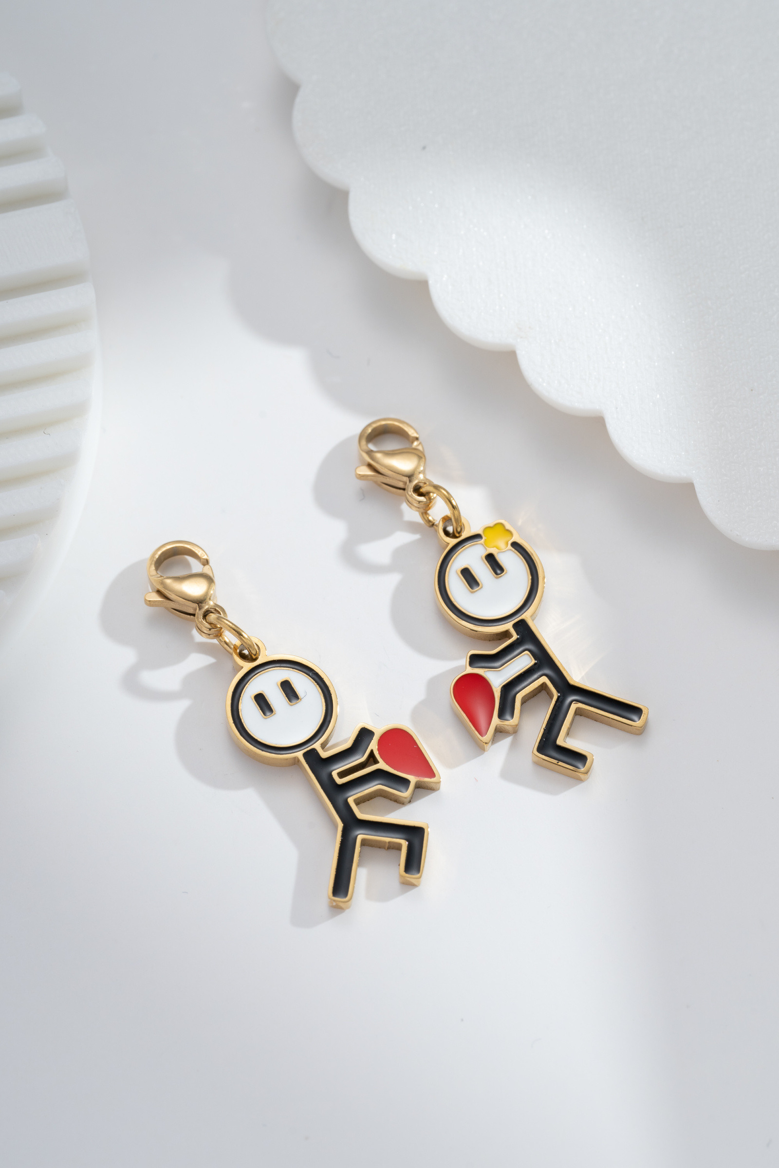 Wholesaler COSMOS - Charms “You & Me” – duo of golden figures, red heart and carabiner clip