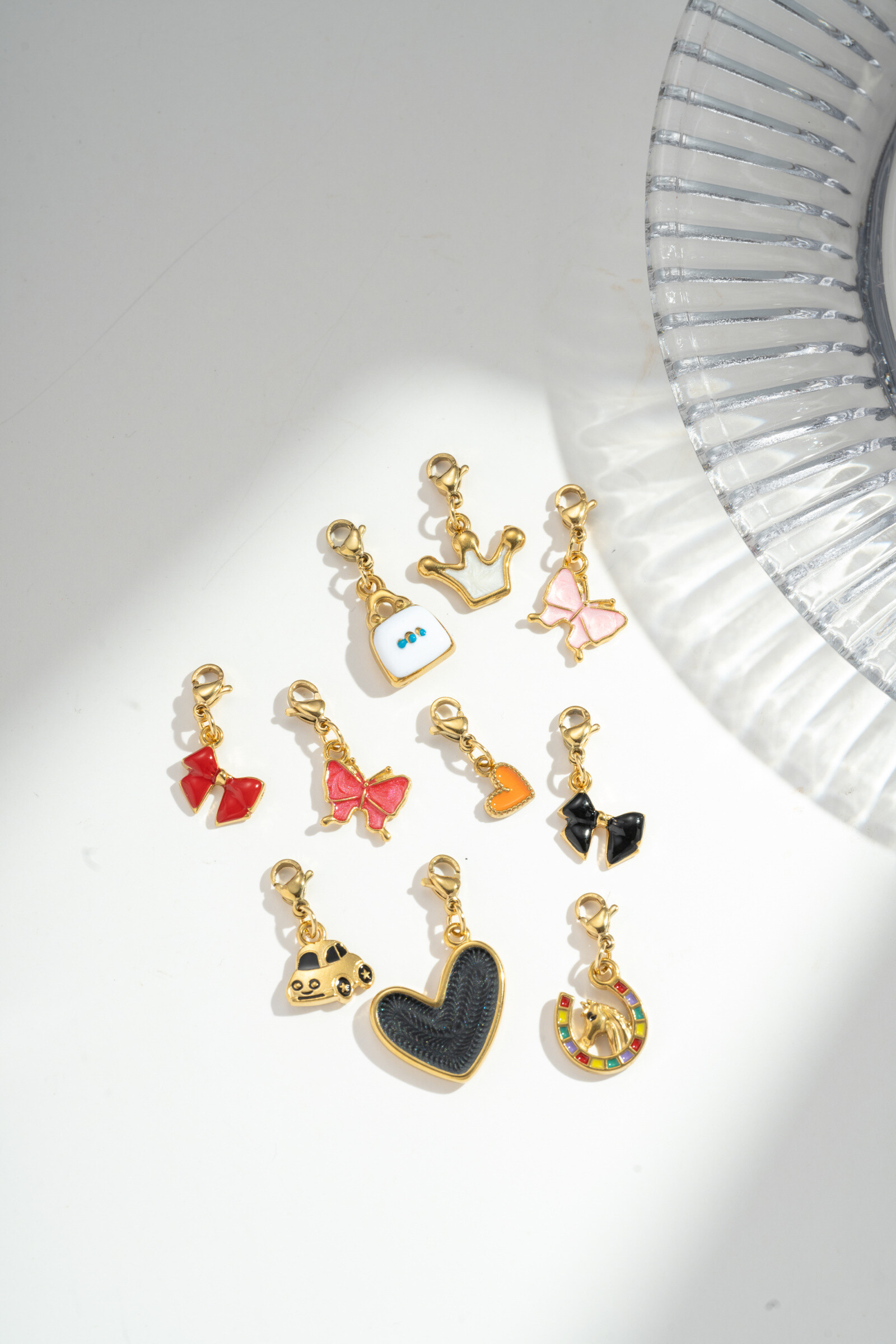 Wholesaler COSMOS - Set of 10 assorted color enamel stainless steel charms pendants trendy mix