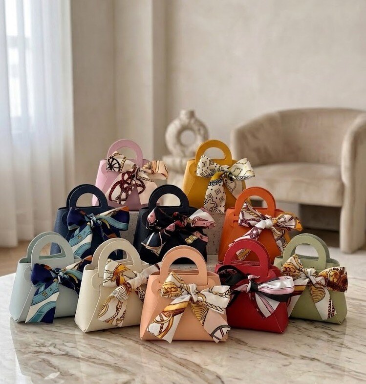 Grossista COSMOS - Mini Borsa Pochette Regalo Eleganza Originale