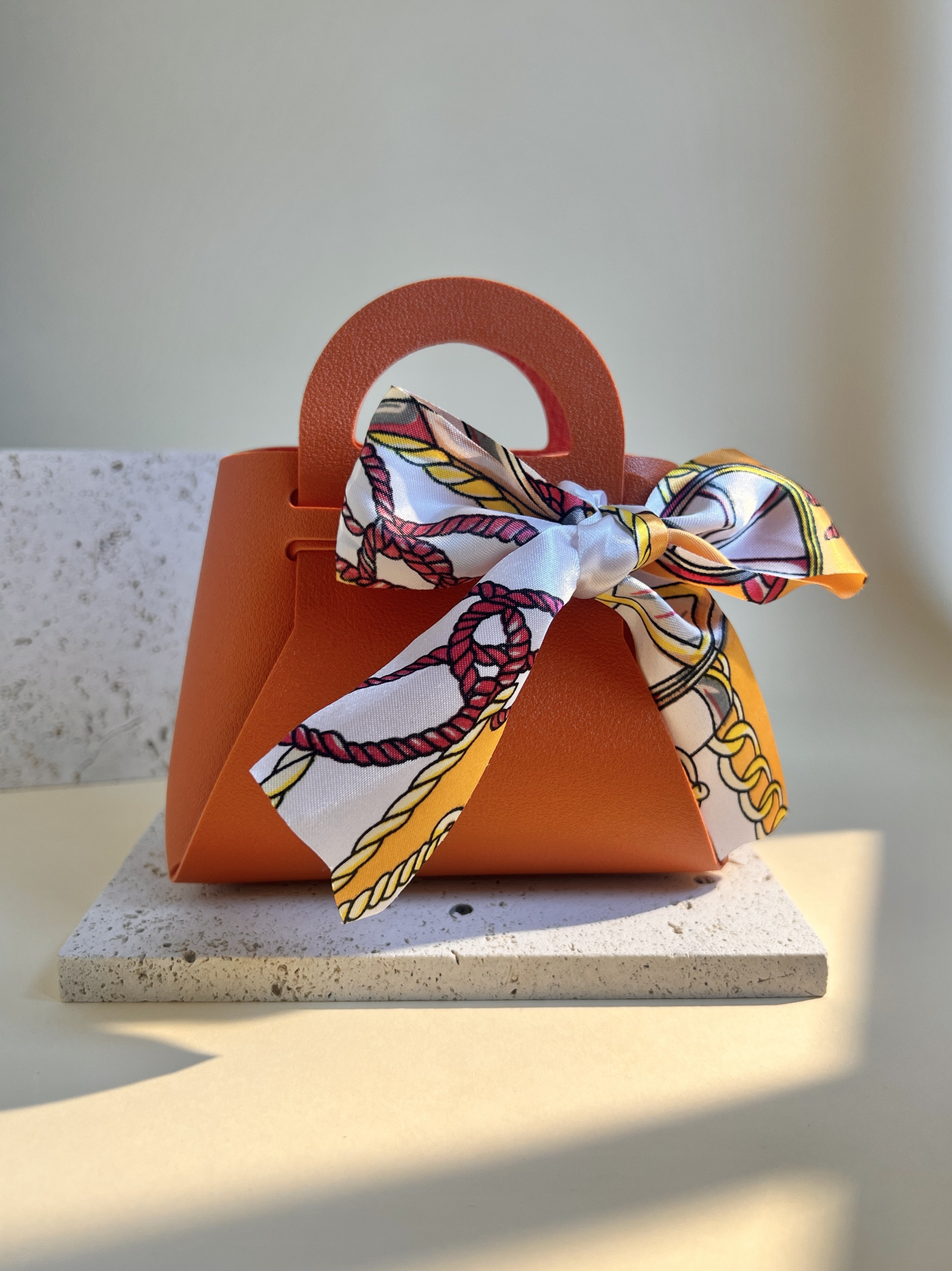 Grossiste COSMOS - Mini Sac Pochette Cadeau  Élégance Originale