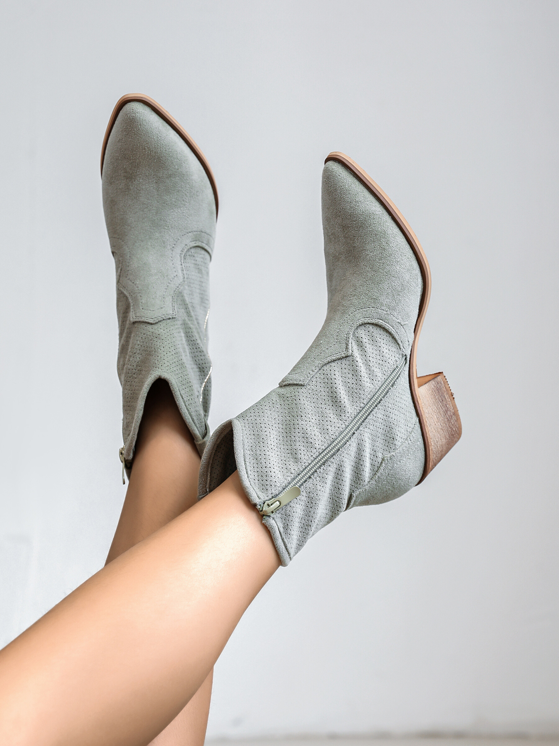 Großhändler FINDLAY / COVANA - Cowboystiefel aus Wildleder