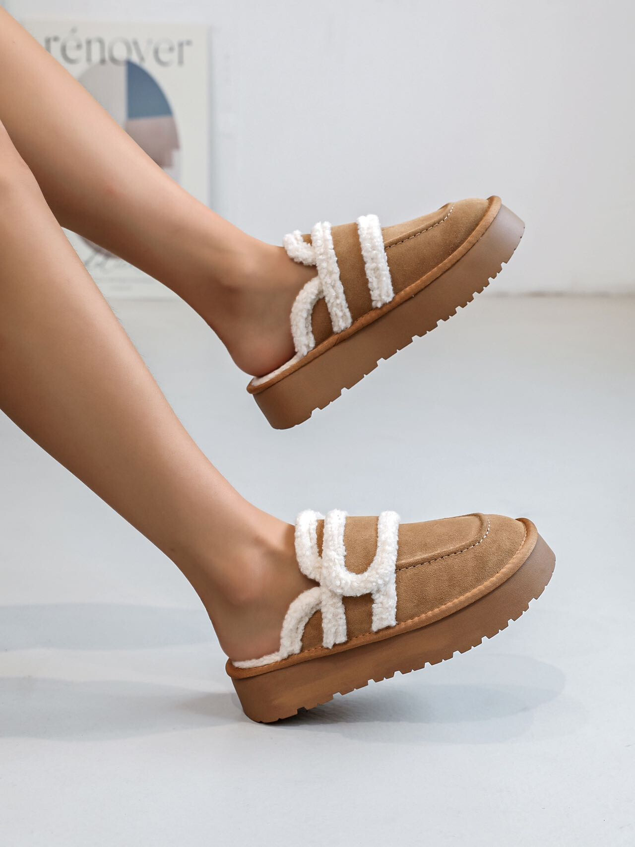 Grossiste FINDLAY / COVANA - Chaussons en daim