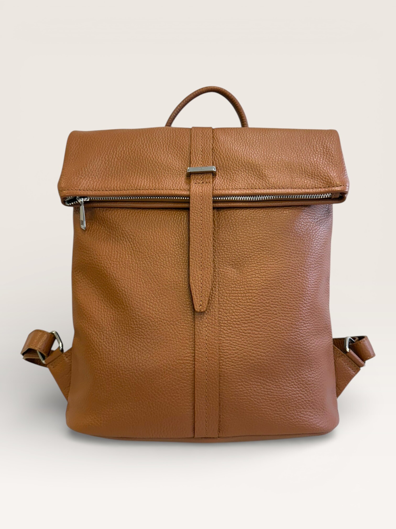 Grossiste CUOIO & CHIC - Sac à dos unisexe en véritable cuir grainé