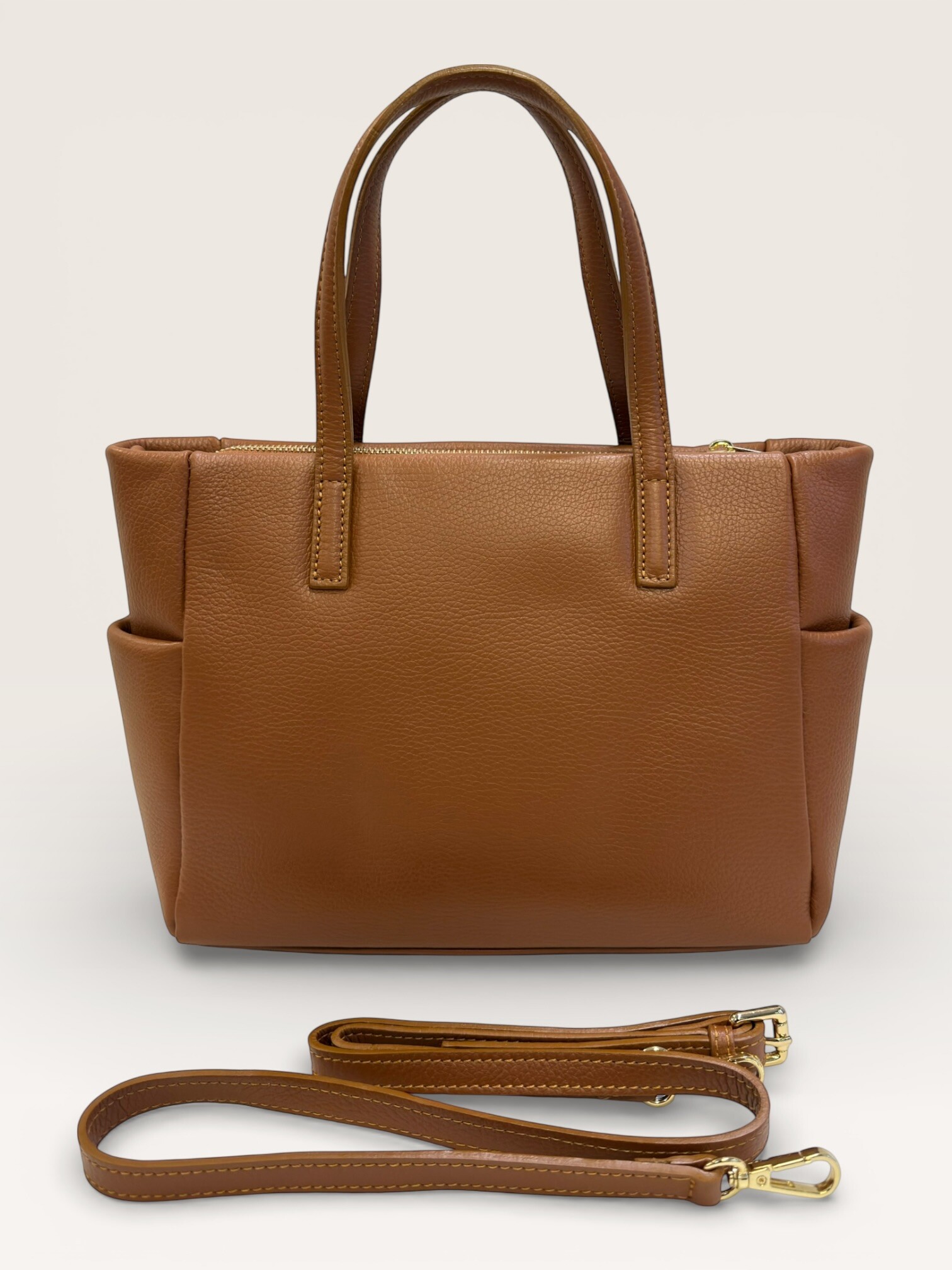 Wholesaler CUOIO & CHIC - HANDBAG WITH SHOULDER STRAP IN HAMMERED LEATHER